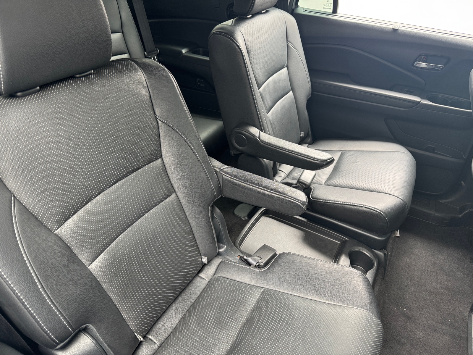 Thumbnail: 2016 Honda Pilot - 5