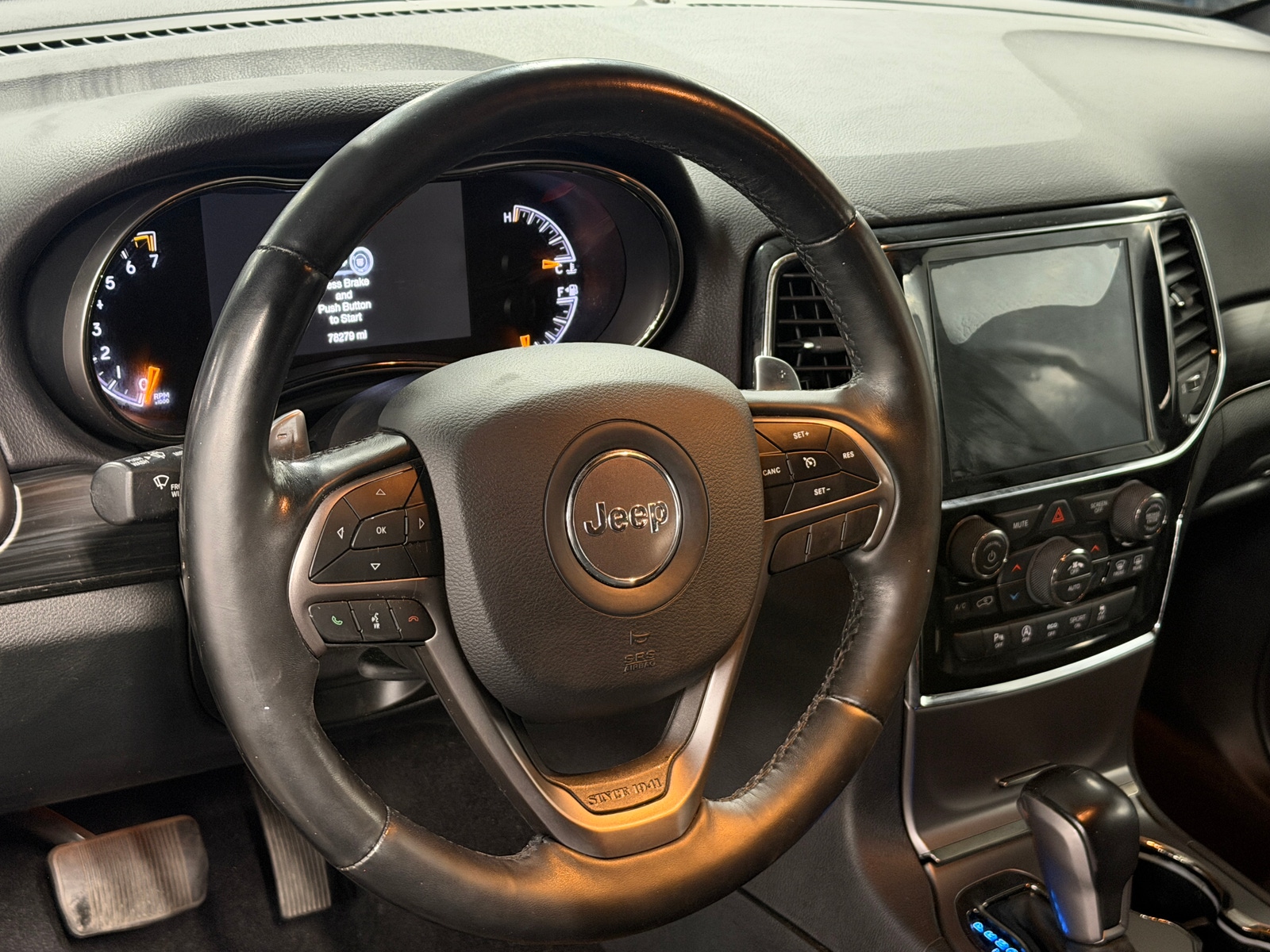 Thumbnail: 2020 Jeep Grand Cherokee - 4