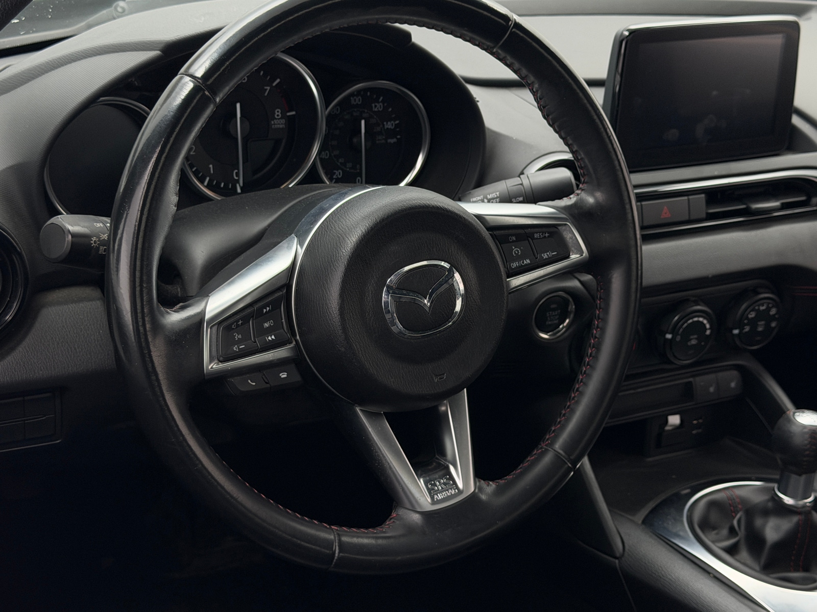 Thumbnail: 2019 Mazda MX-5 Miata - 3