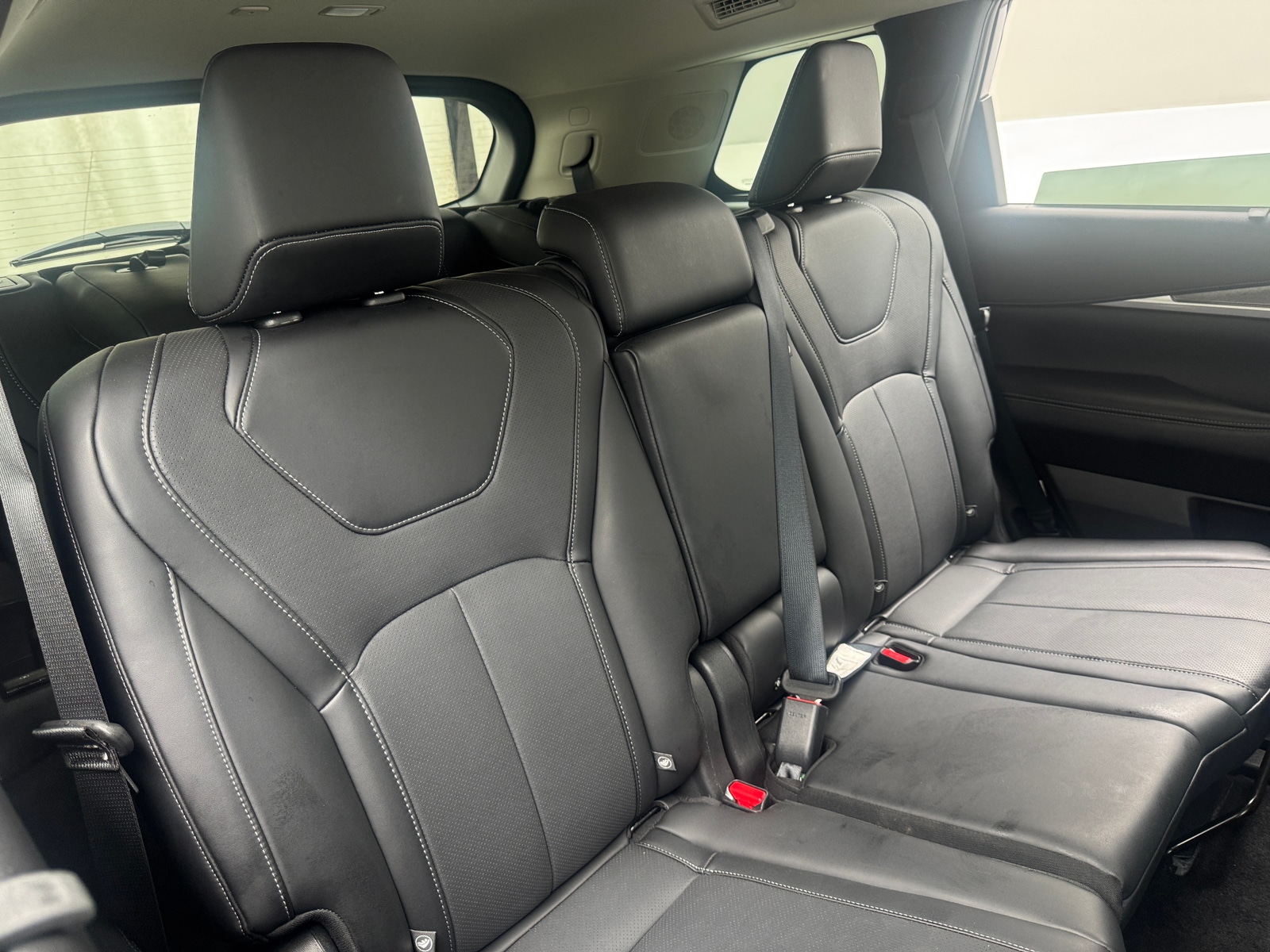 Thumbnail: 2026 INFINITI QX60 - 5