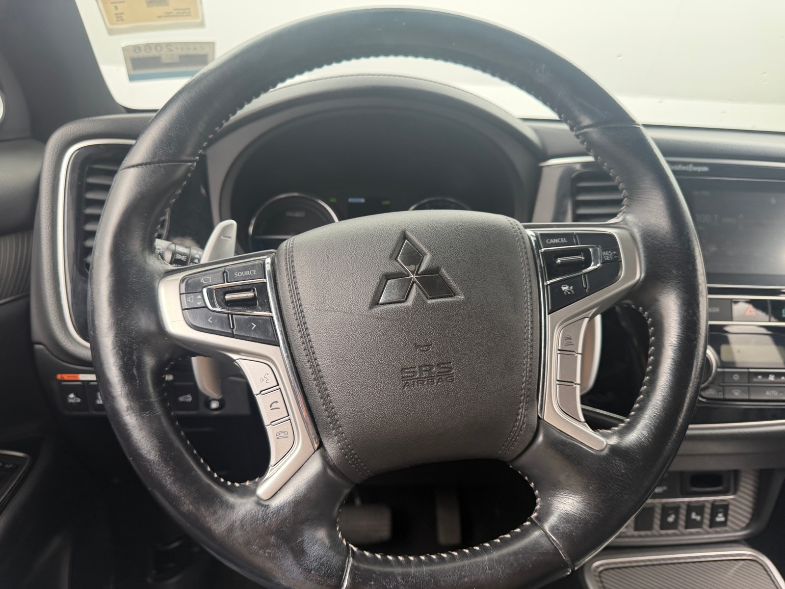 Thumbnail: 2019 Mitsubishi Outlander - 4