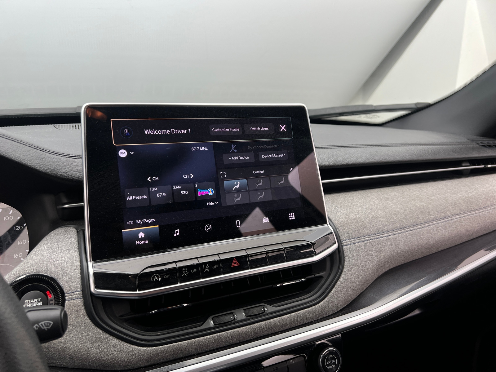 Thumbnail: 2023 Jeep Compass - 4
