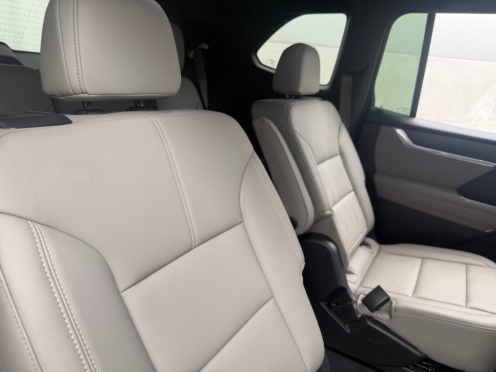 Thumbnail: 2026 GMC Acadia - 5