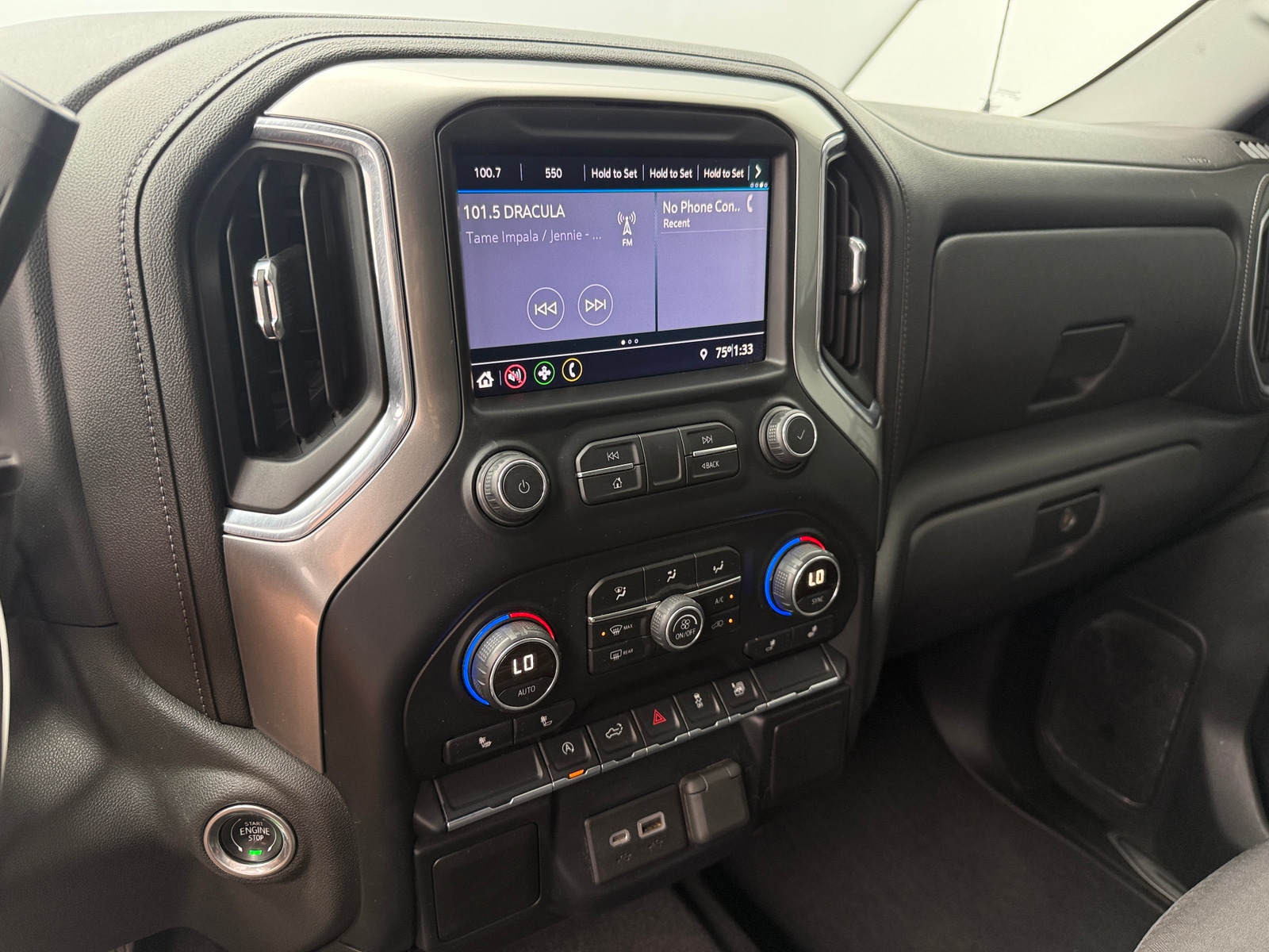 Thumbnail: 2019 Chevrolet Silverado 1500 - 4