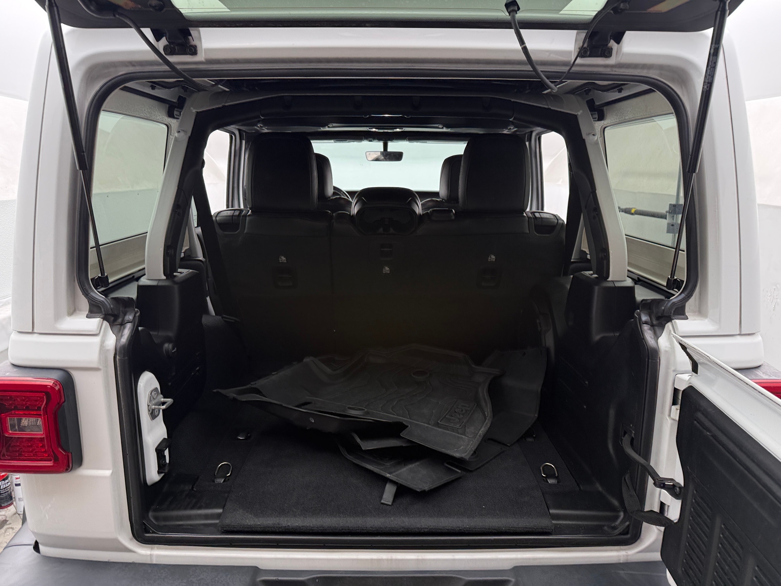 Thumbnail: 2020 Jeep Wrangler - 6