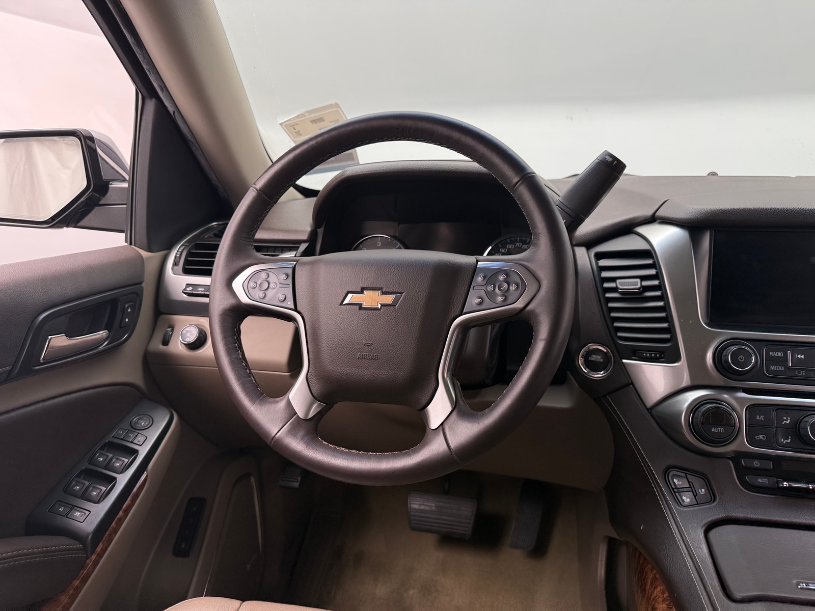 Thumbnail: 2017 Chevrolet Tahoe - 4