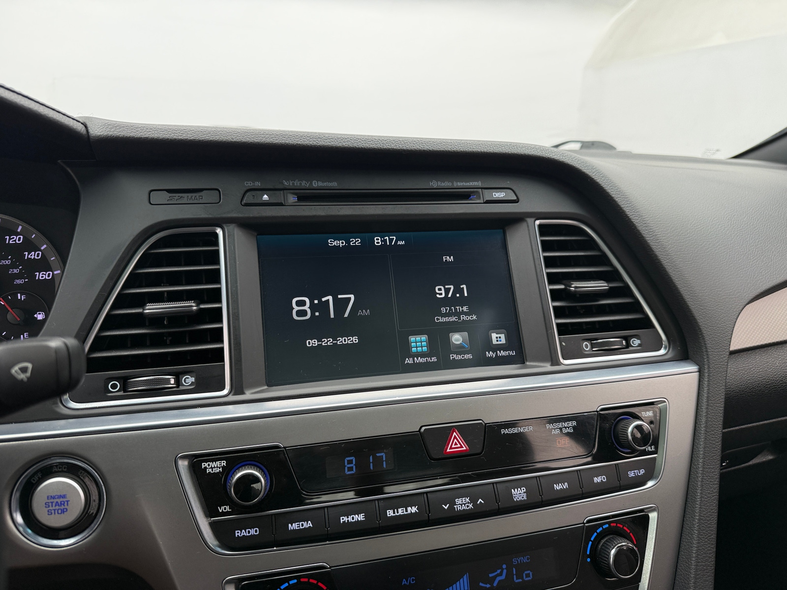 Thumbnail: 2015 Hyundai Sonata - 3
