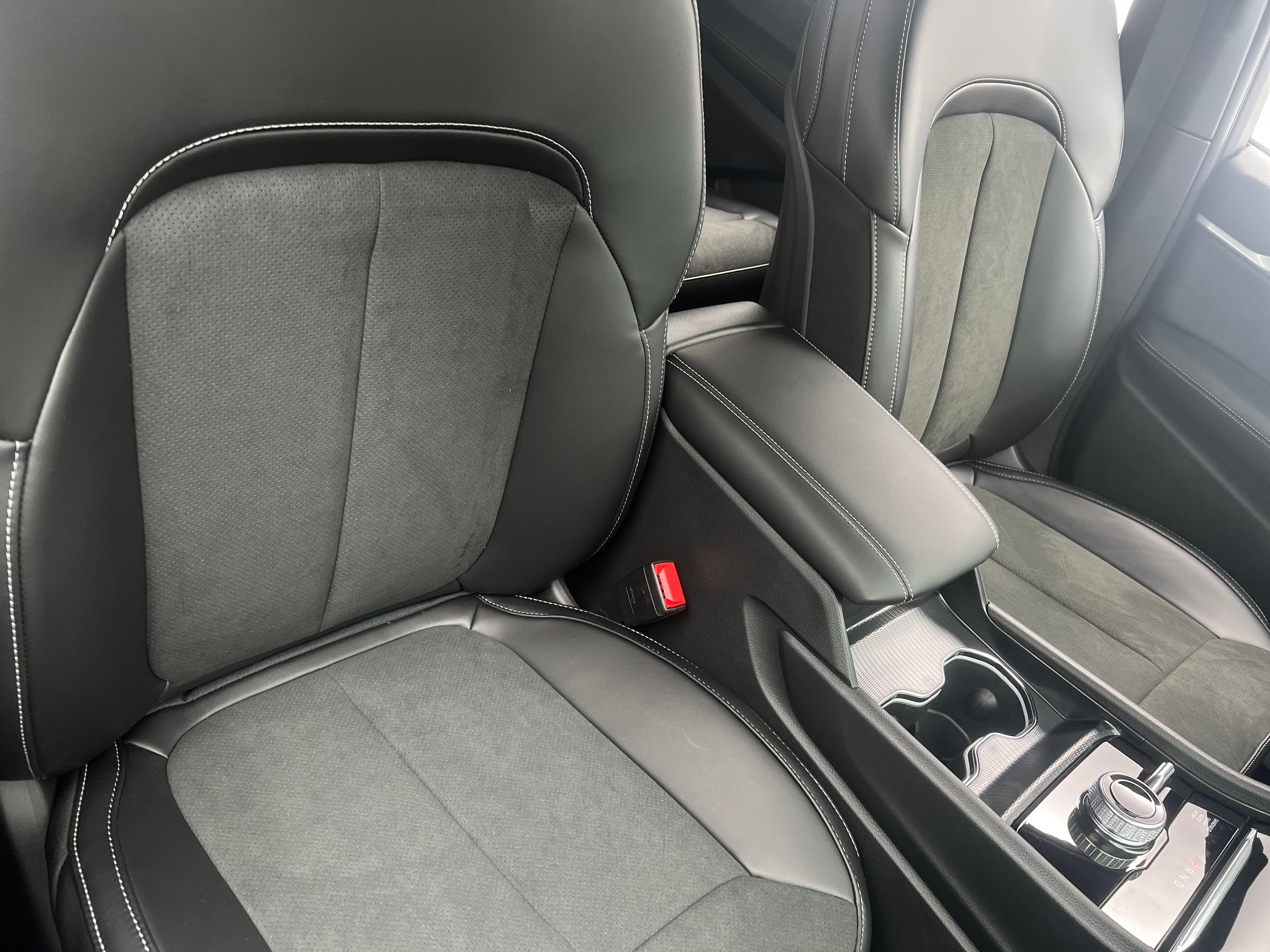 2027 Jeep Grand Cherokee L