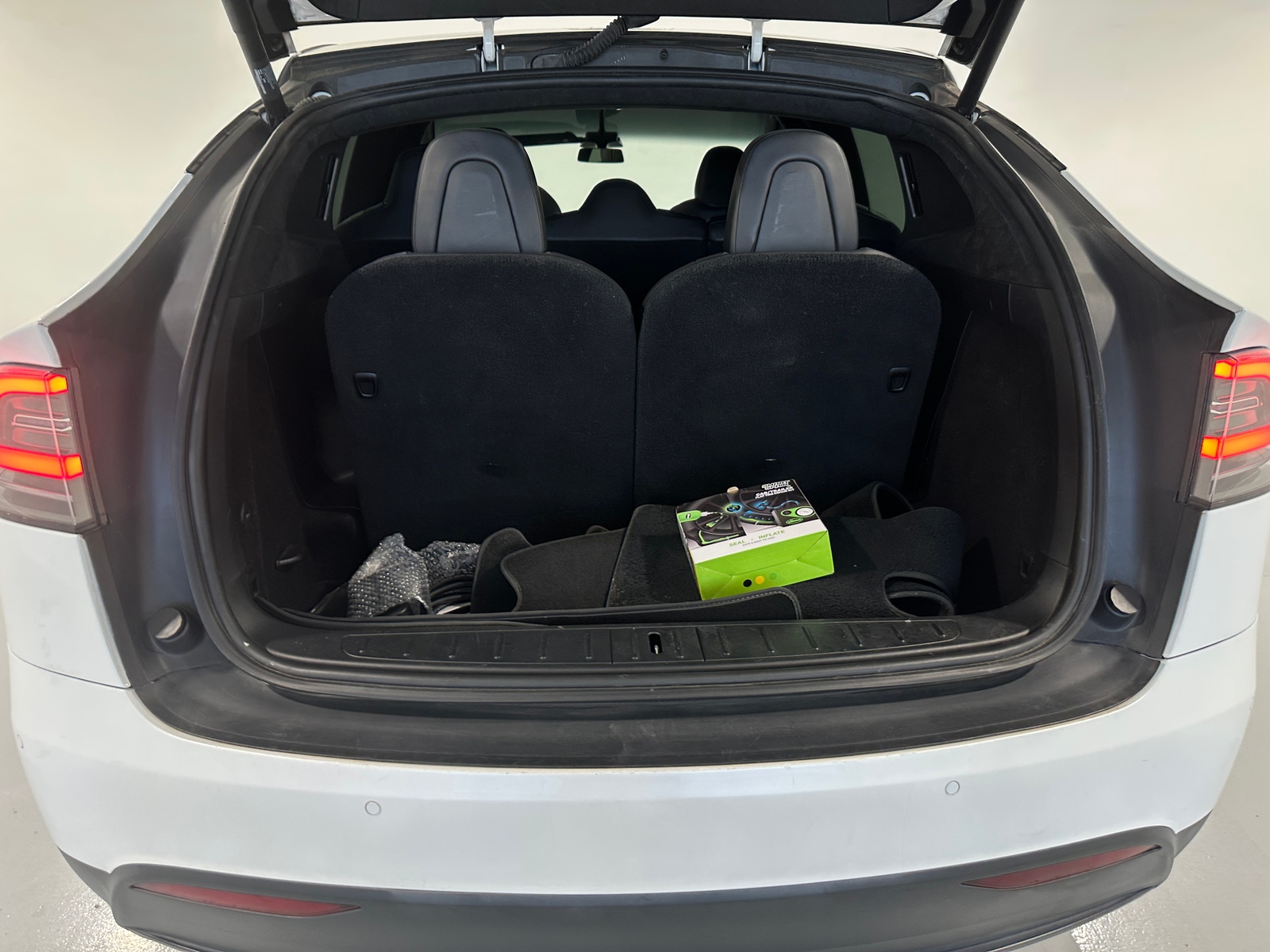 Thumbnail: 2021 Tesla Model X - 6