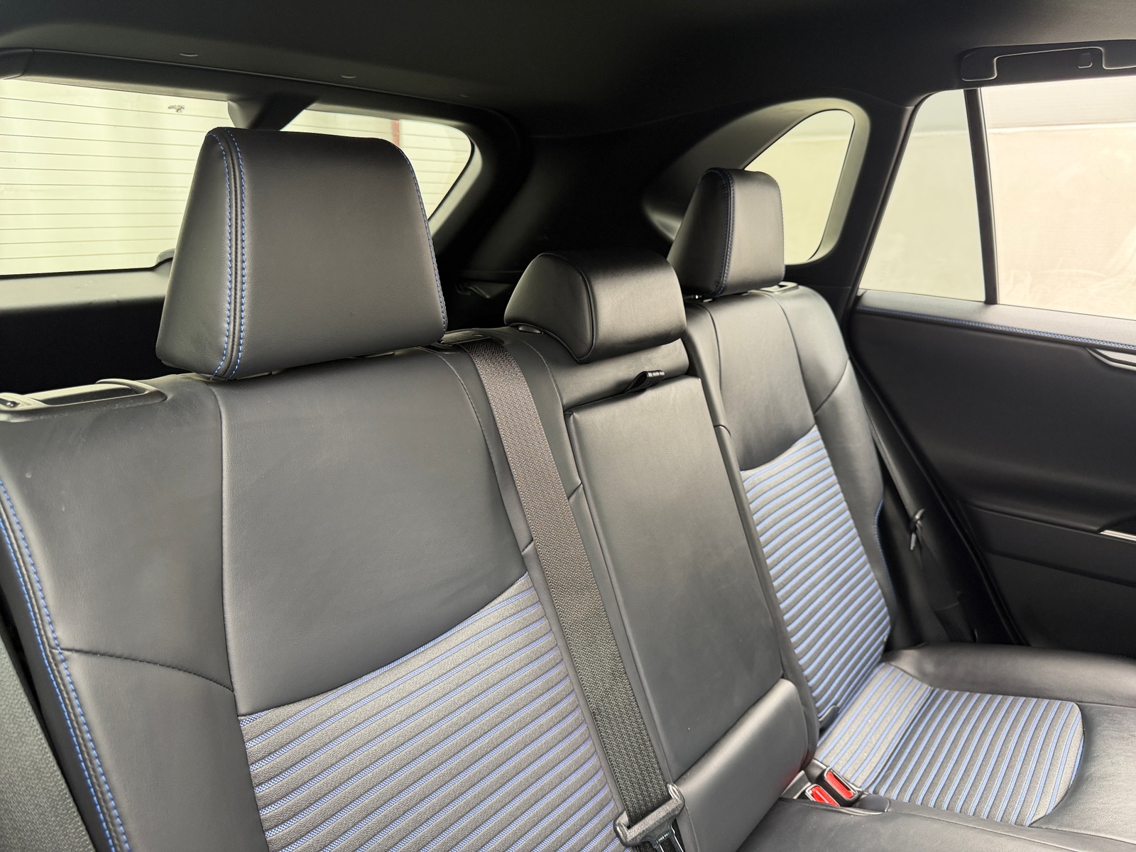 Thumbnail: 2020 Toyota RAV4 - 6