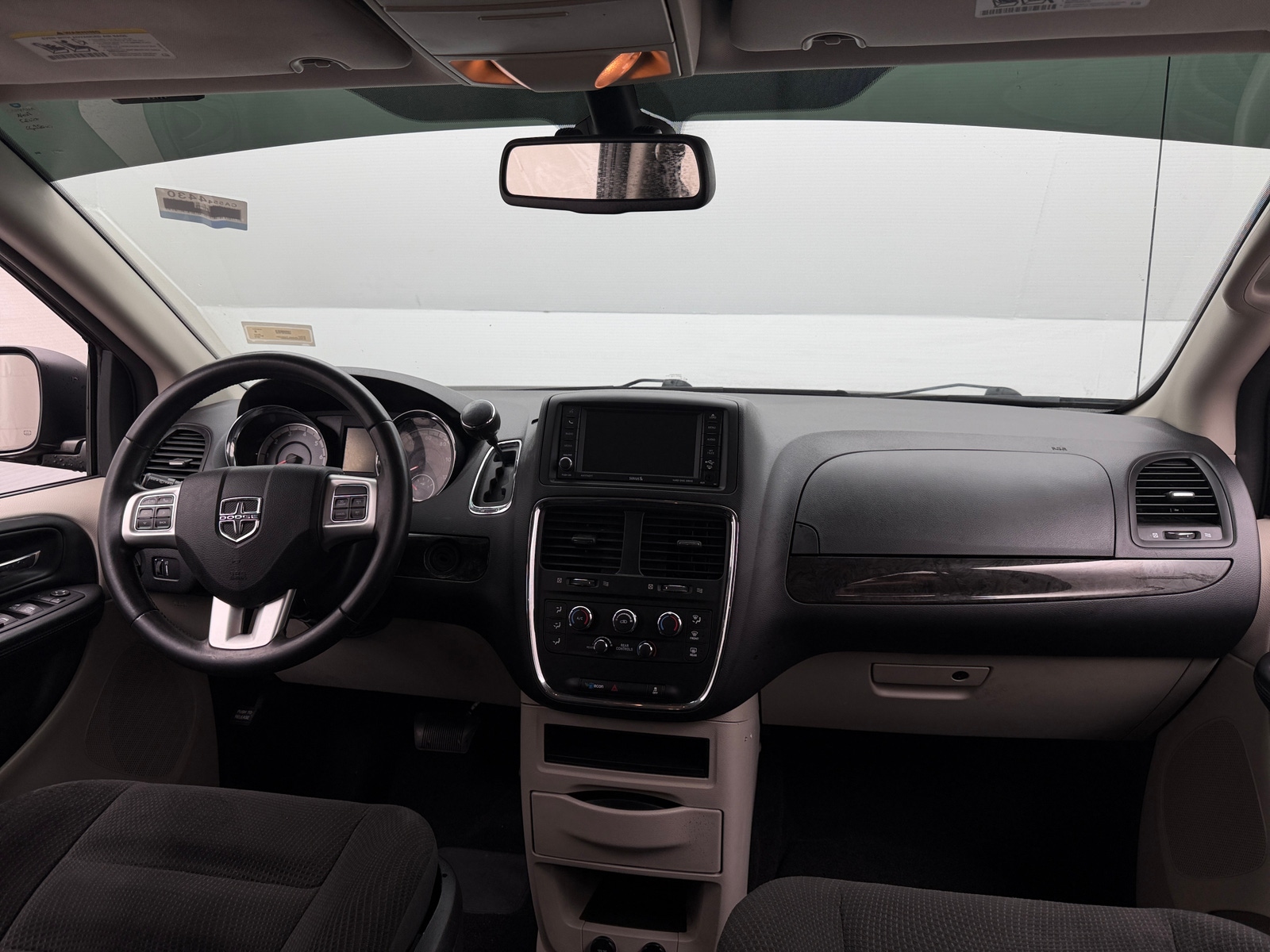 Thumbnail: 2019 Dodge Grand Caravan - 3