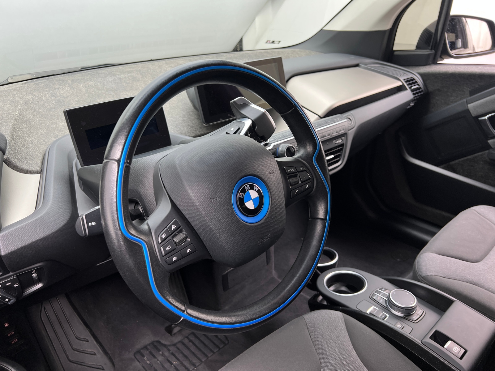 Thumbnail: 2018 BMW i3 - 5