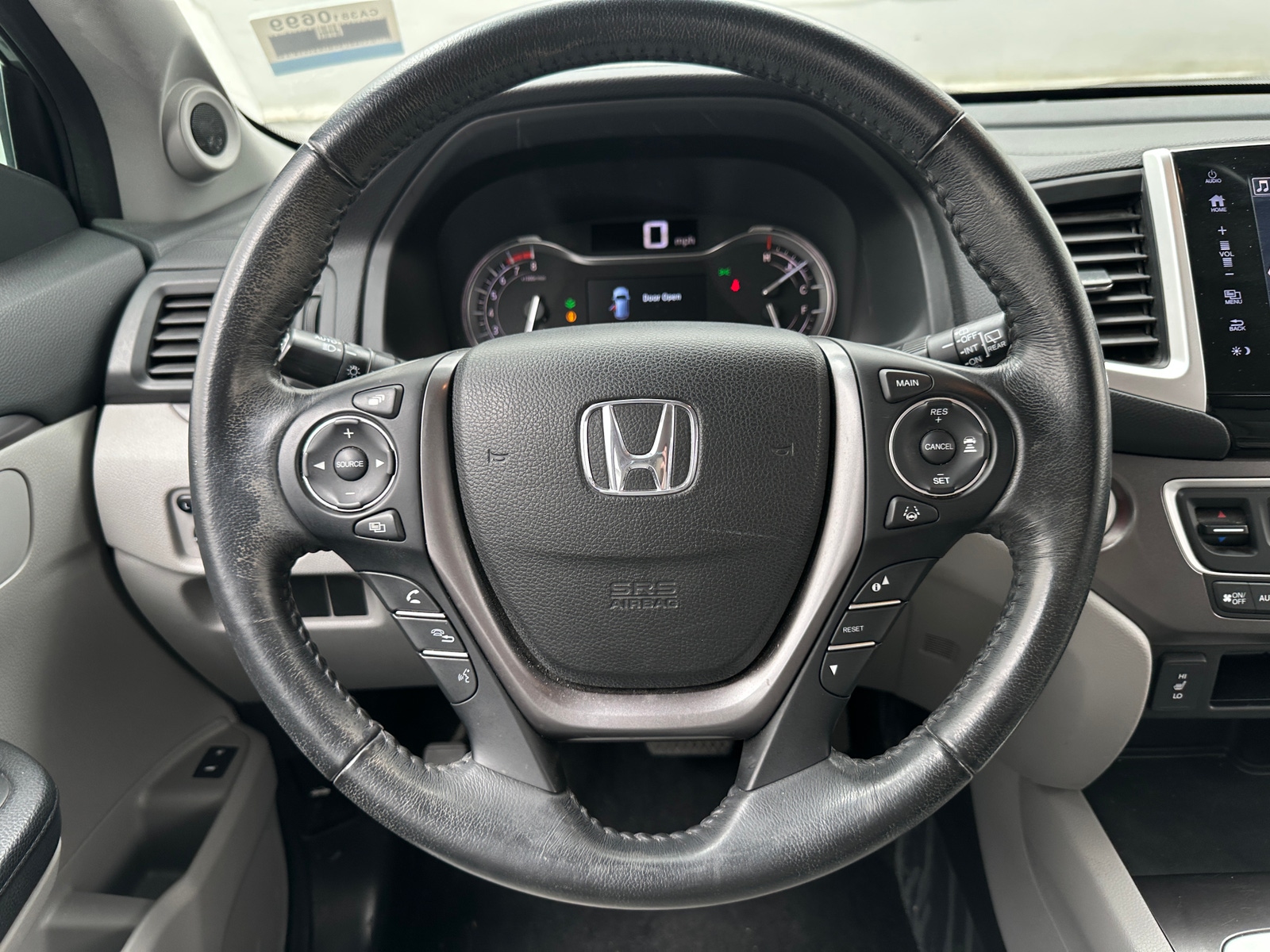 Thumbnail: 2017 Honda Pilot - 4
