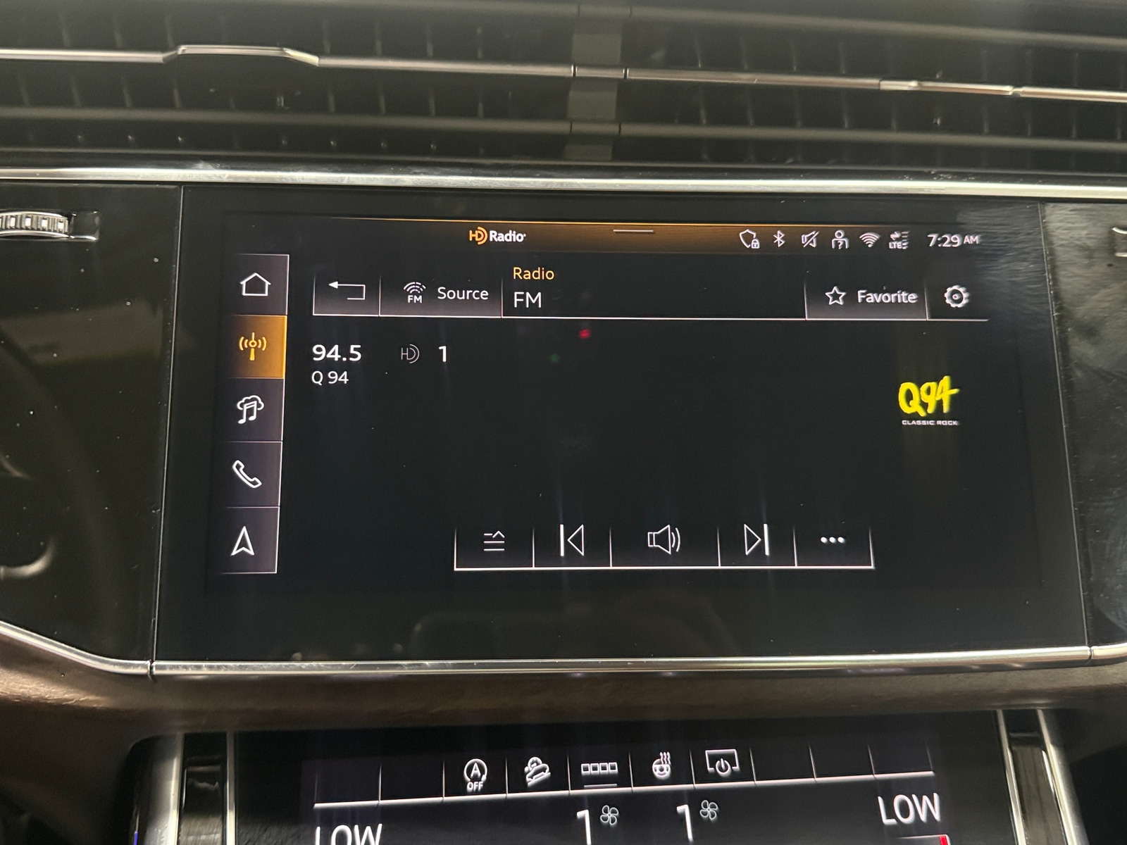 Thumbnail: 2026 Audi Q7 - 4