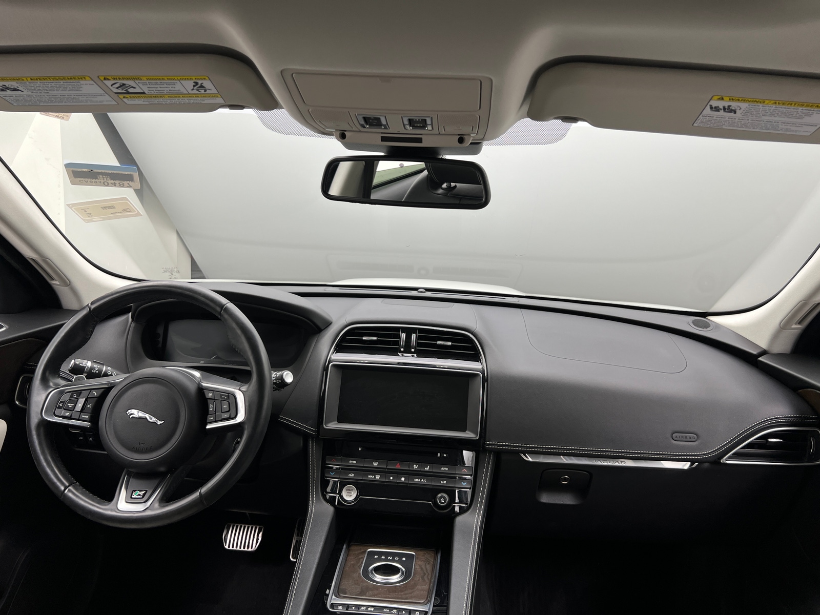 Thumbnail: 2018 Jaguar F-Pace - 2