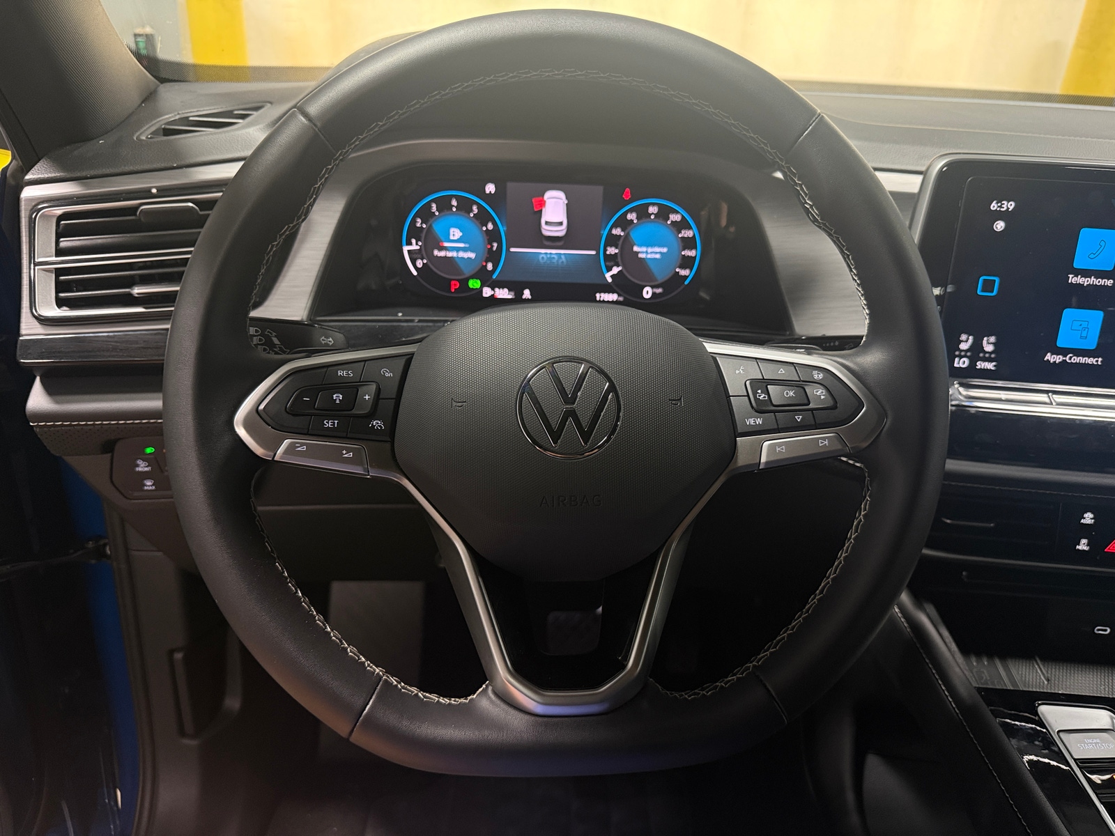 Thumbnail: 2026 Volkswagen Atlas - 4