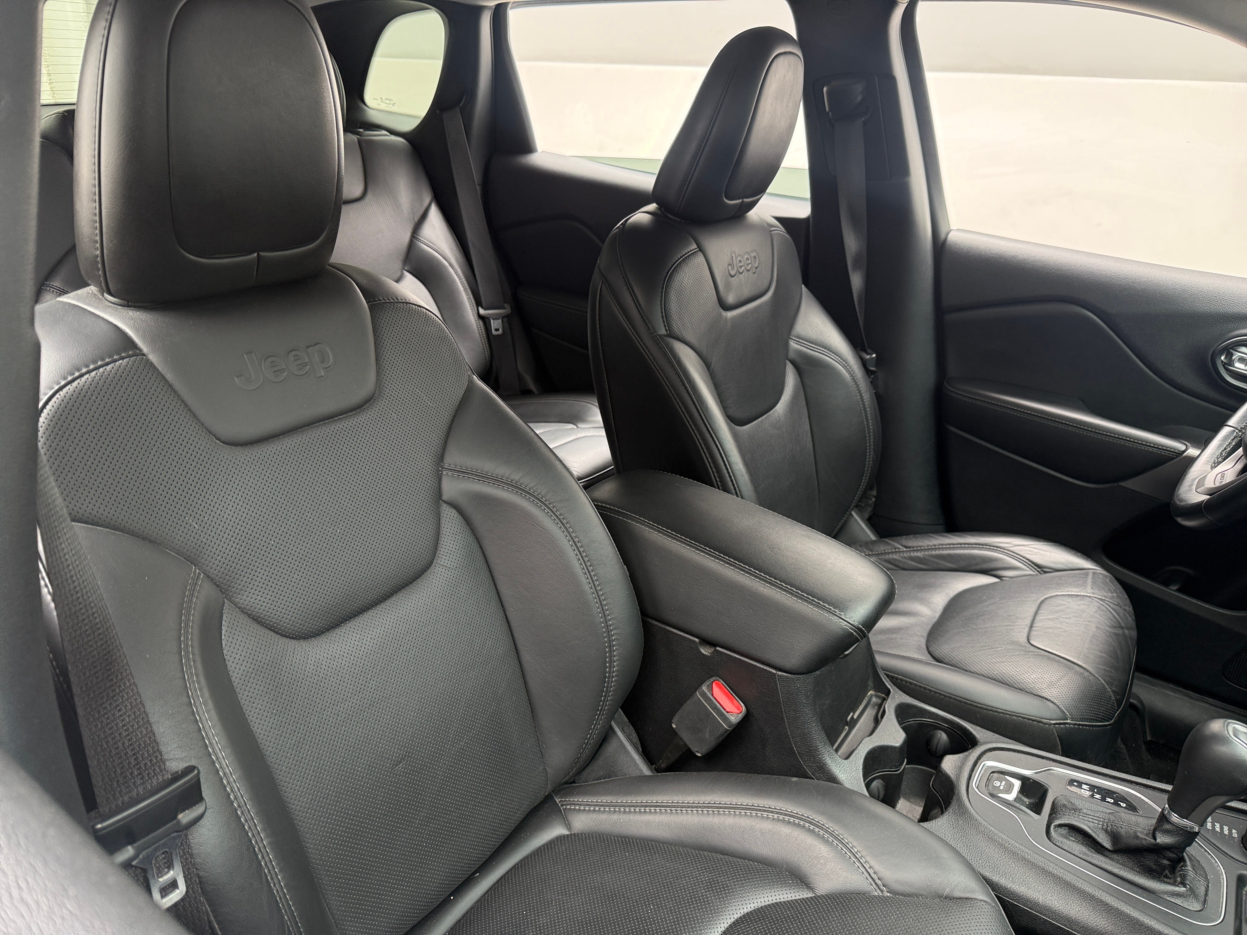 2020 Jeep Cherokee