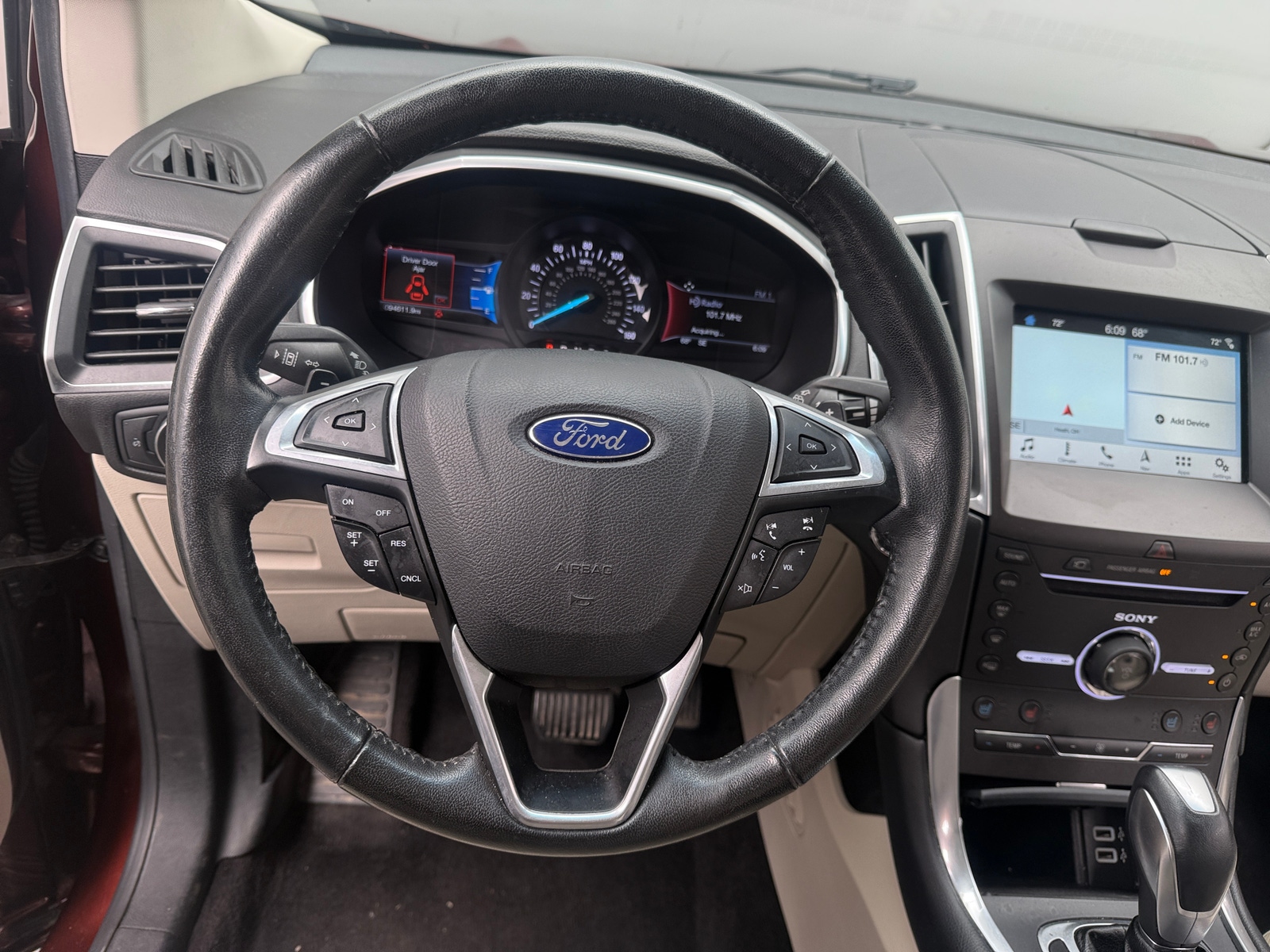 Thumbnail: 2016 Ford Edge - 4