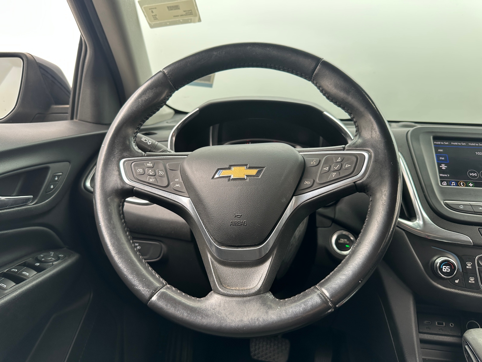 Thumbnail: 2022 Chevrolet Equinox - 5