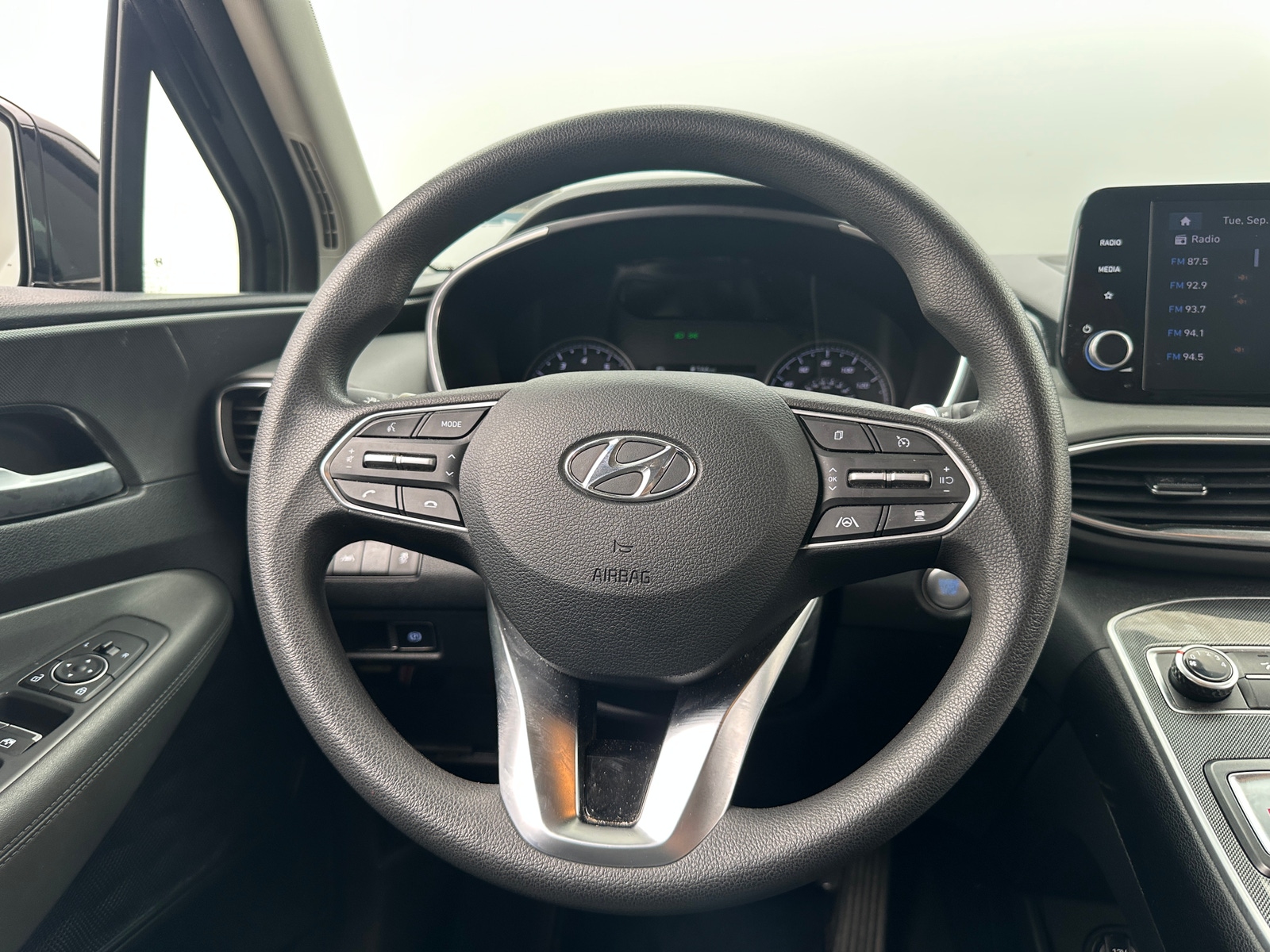 Thumbnail: 2022 Hyundai Santa Fe - 5