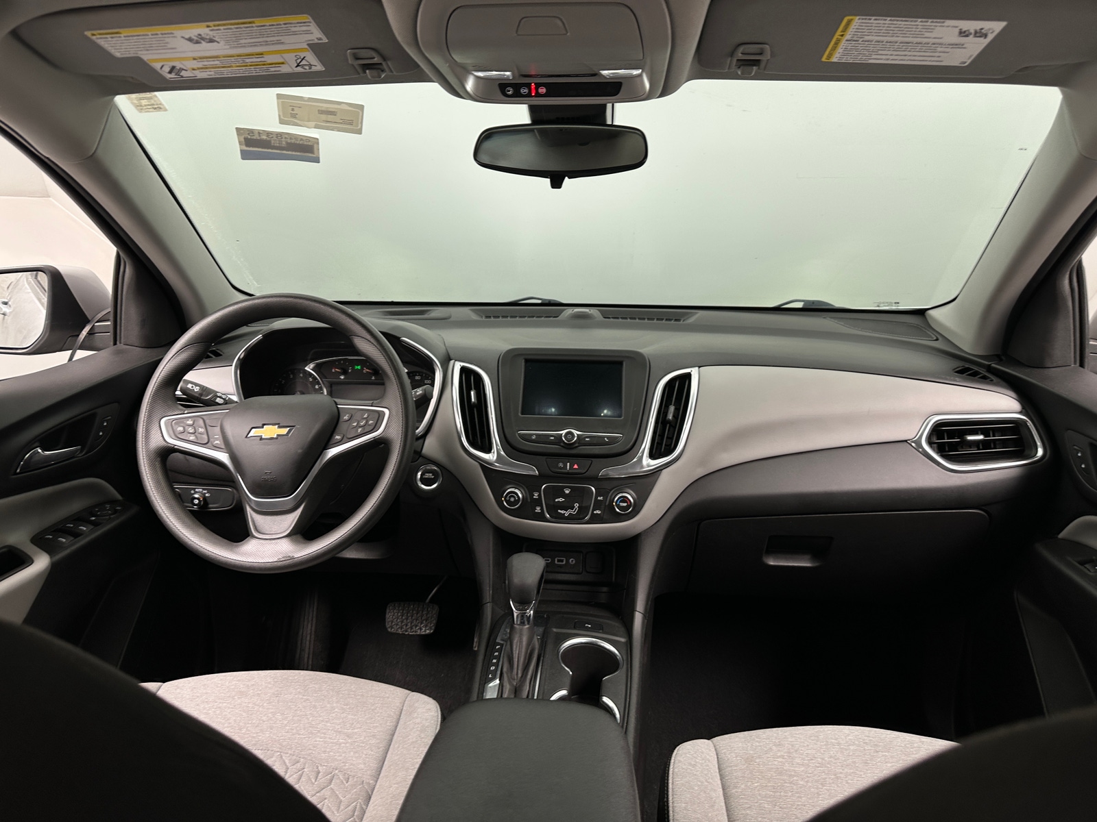 Thumbnail: 2022 Chevrolet Equinox - 3