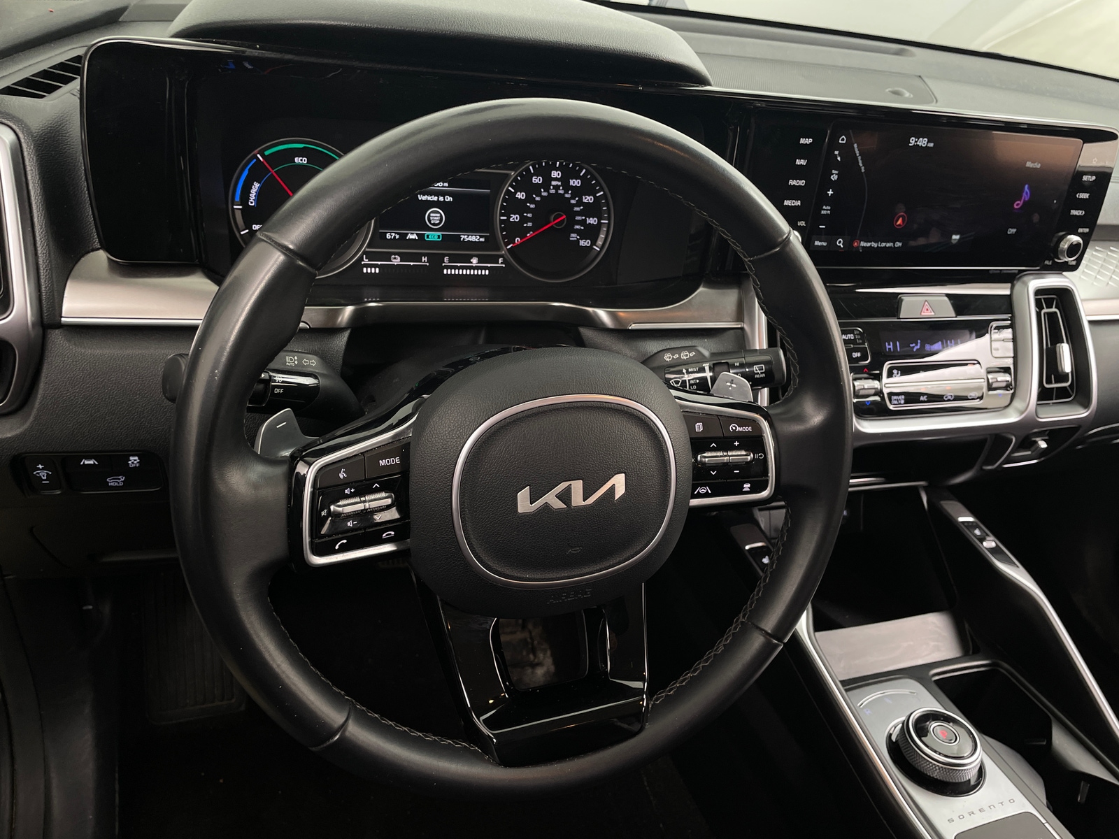 Thumbnail: 2023 Kia Sorento - 4