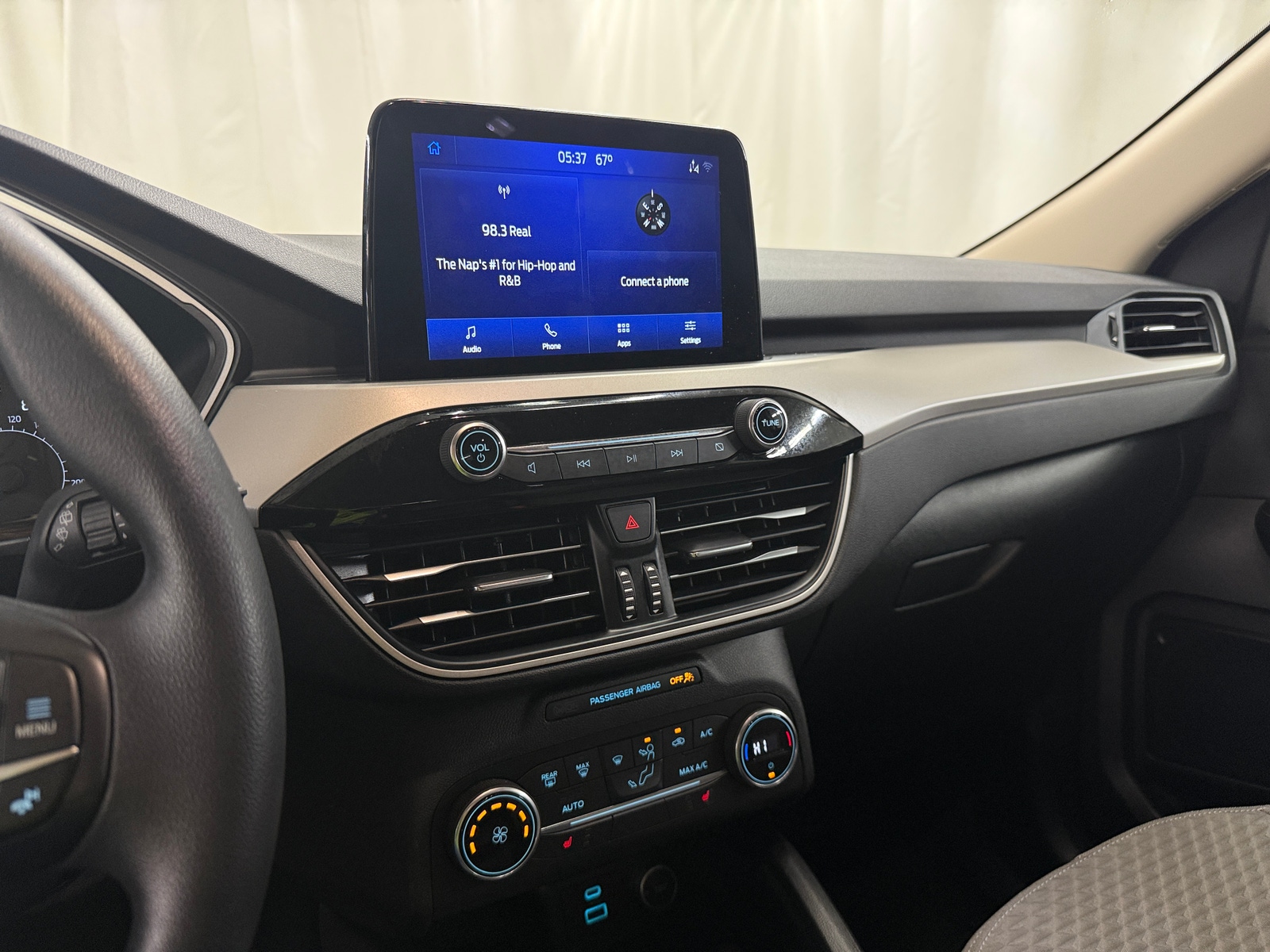 Thumbnail: 2020 Ford Escape - 4