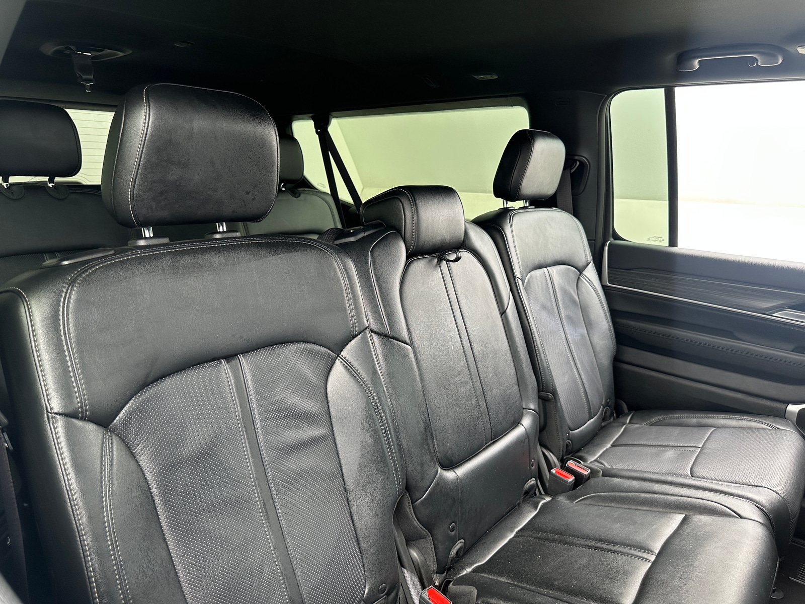 Thumbnail: 2024 Jeep Wagoneer - 5