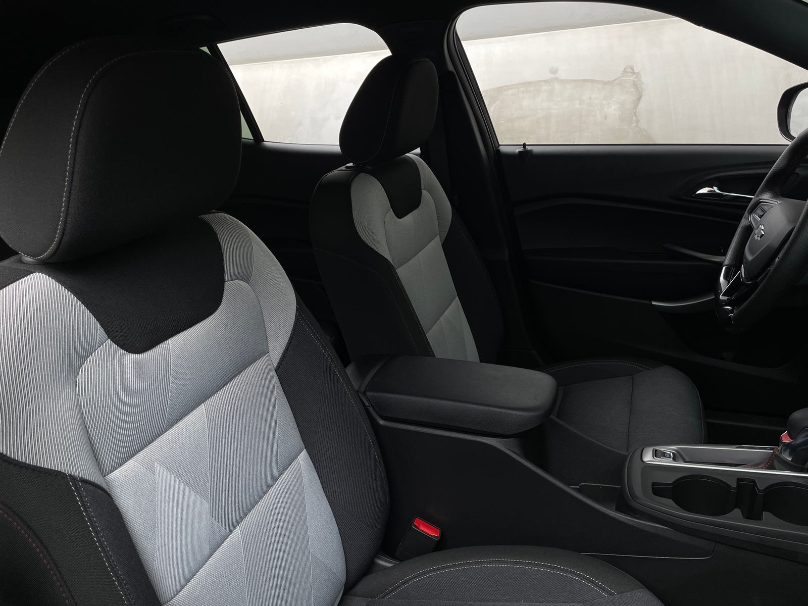 Thumbnail: 2025 Chevrolet Trax - 2