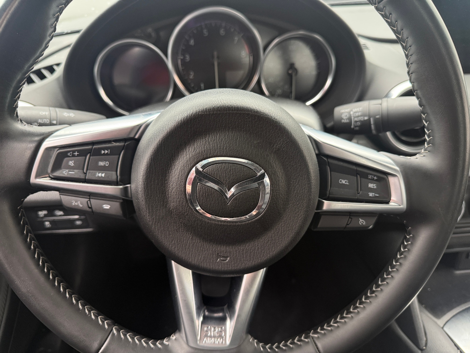 Thumbnail: 2025 Mazda MX-5 Miata - 4