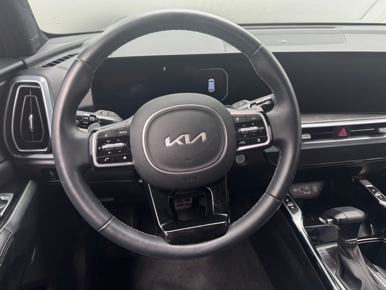 Thumbnail: 2025 Kia Sorento - 4