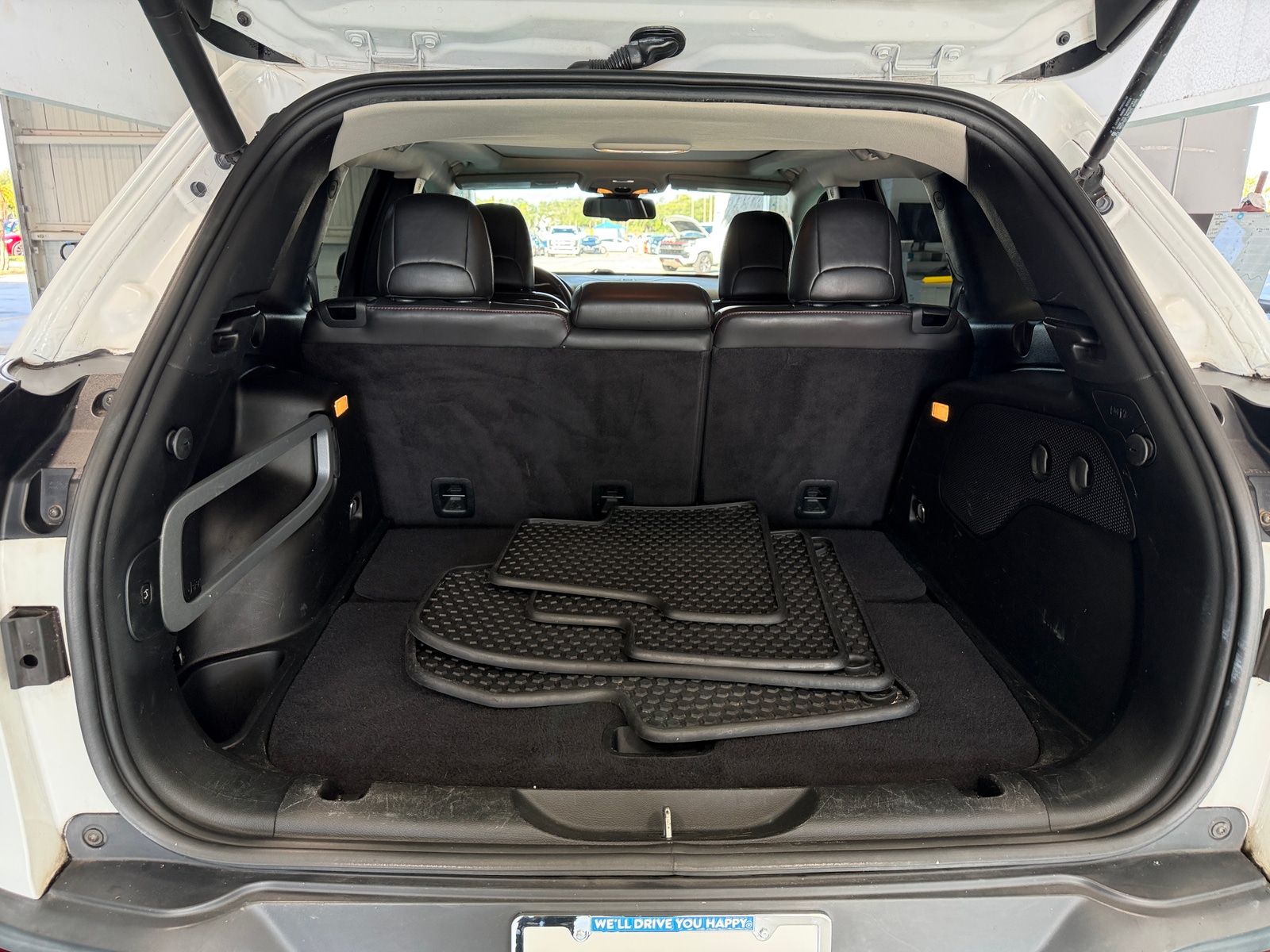Thumbnail: 2018 Jeep Cherokee - 6