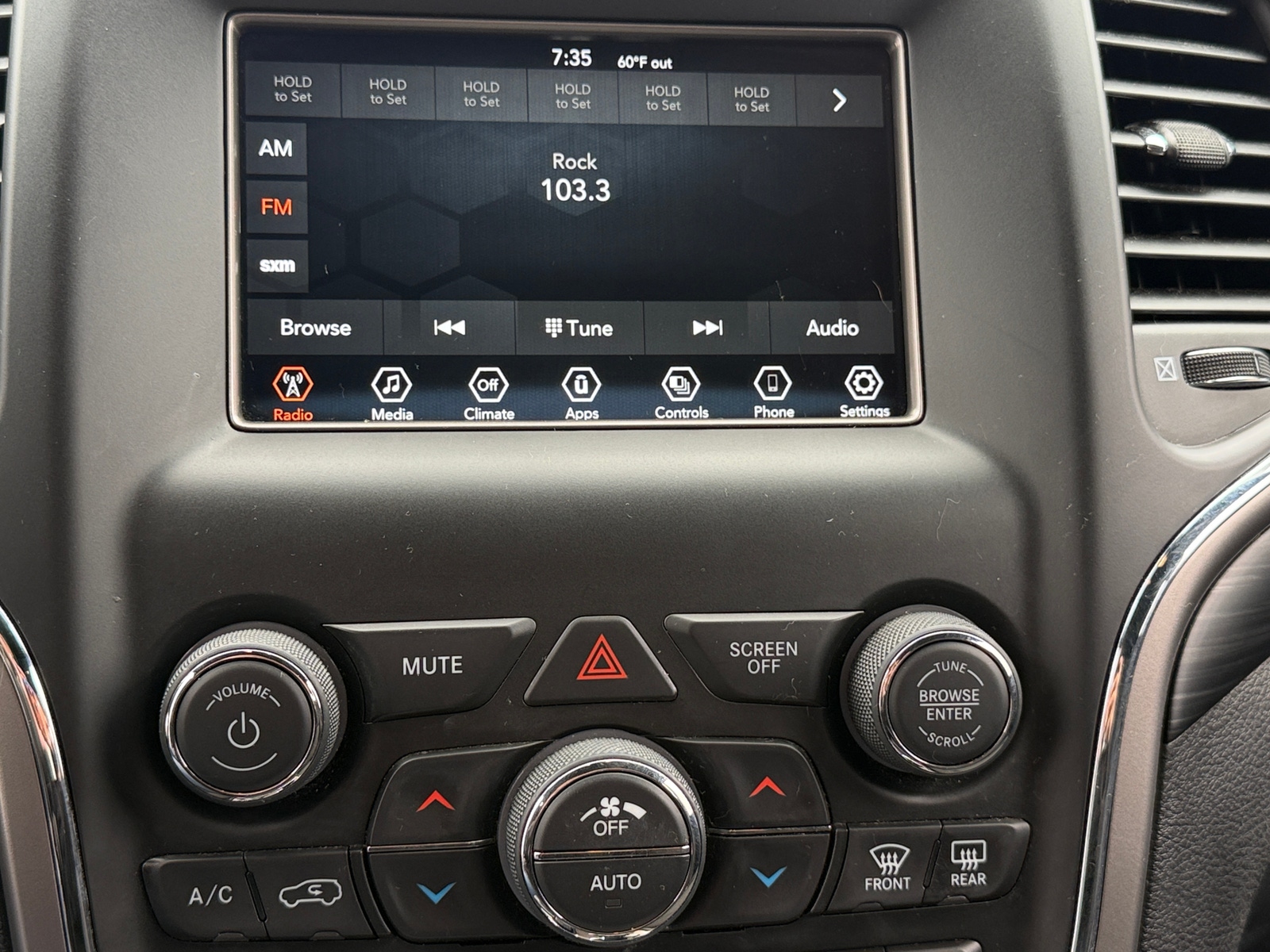 Thumbnail: 2021 Jeep Grand Cherokee - 4