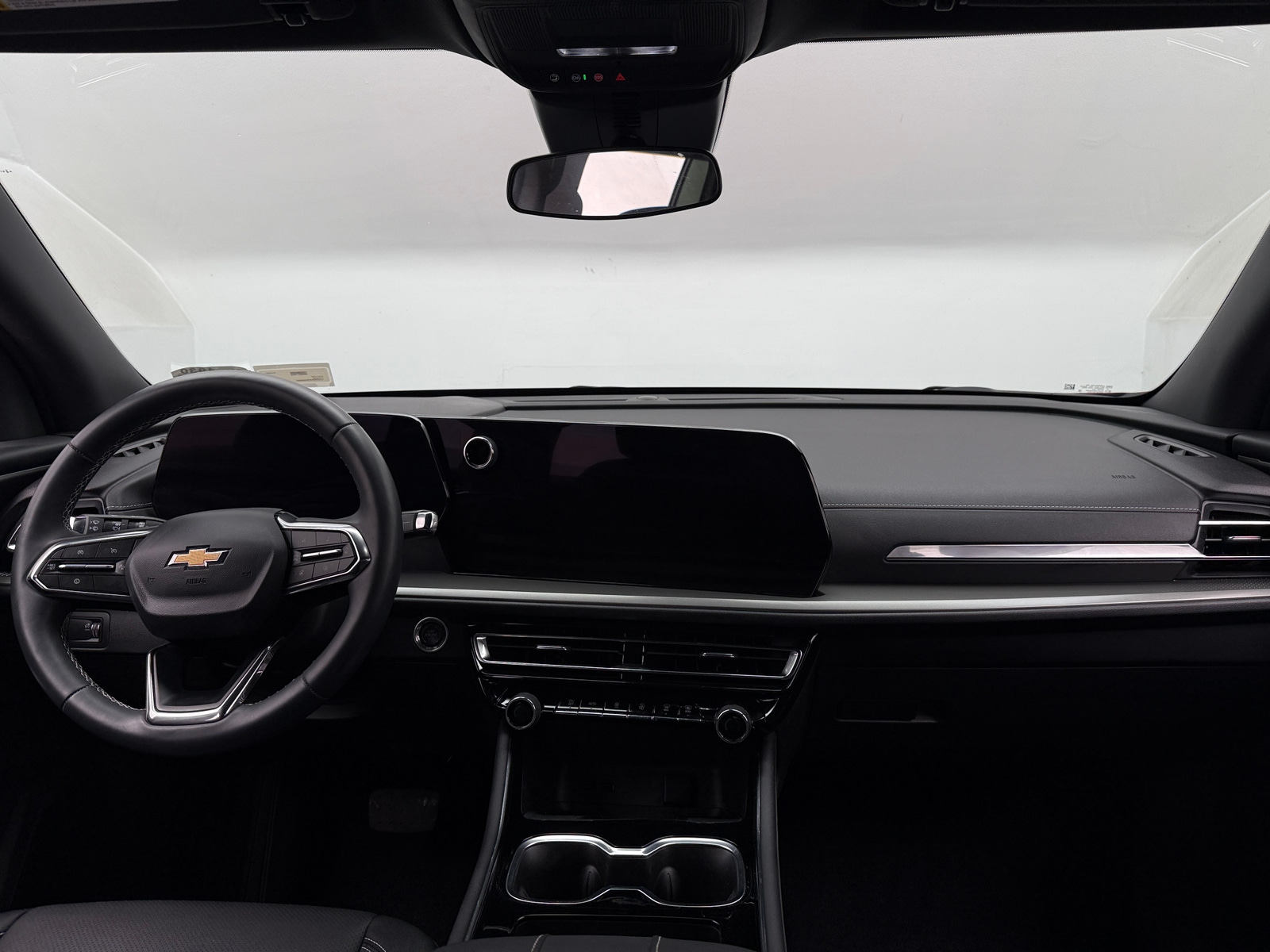 Thumbnail: 2025 Chevrolet Traverse - 2
