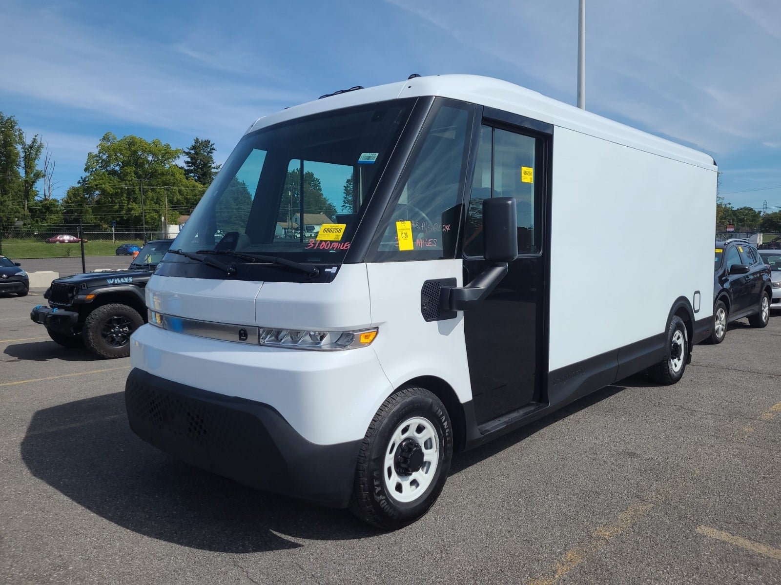 2024 Brightdrop Zevo 600 Electric