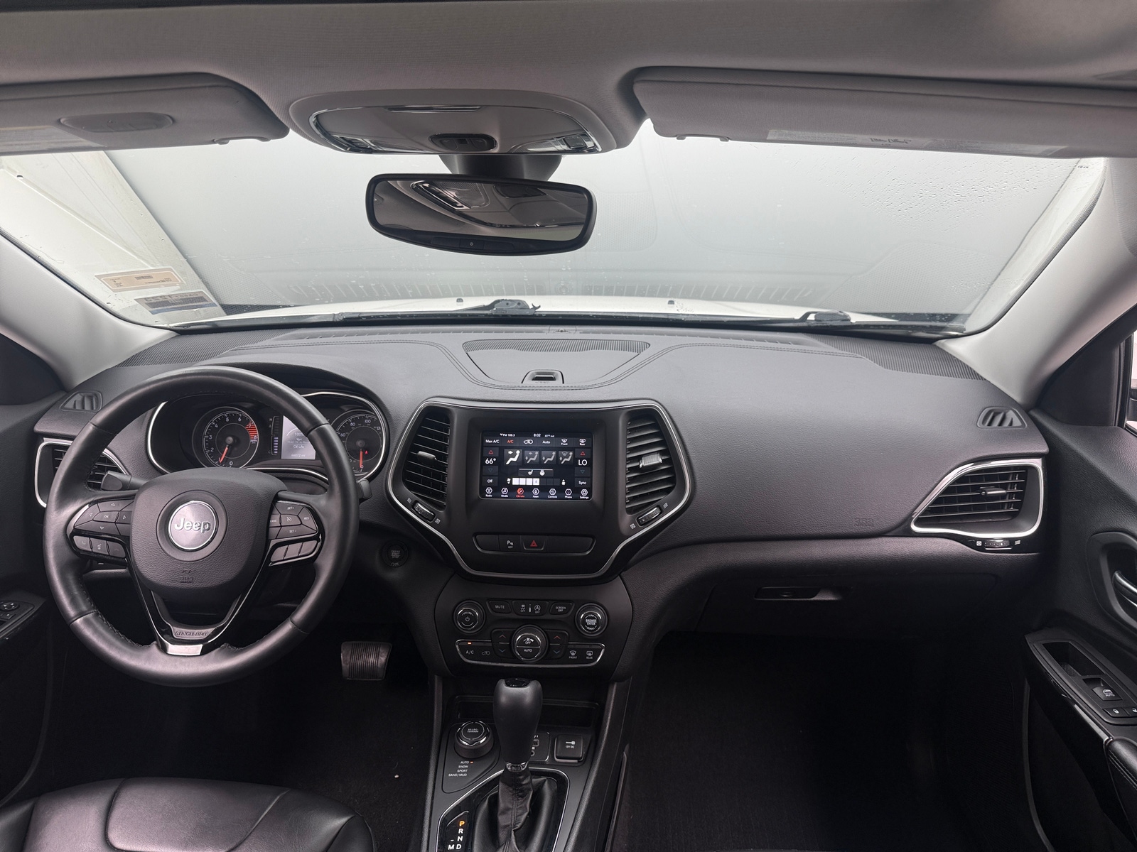 Thumbnail: 2019 Jeep Cherokee - 3