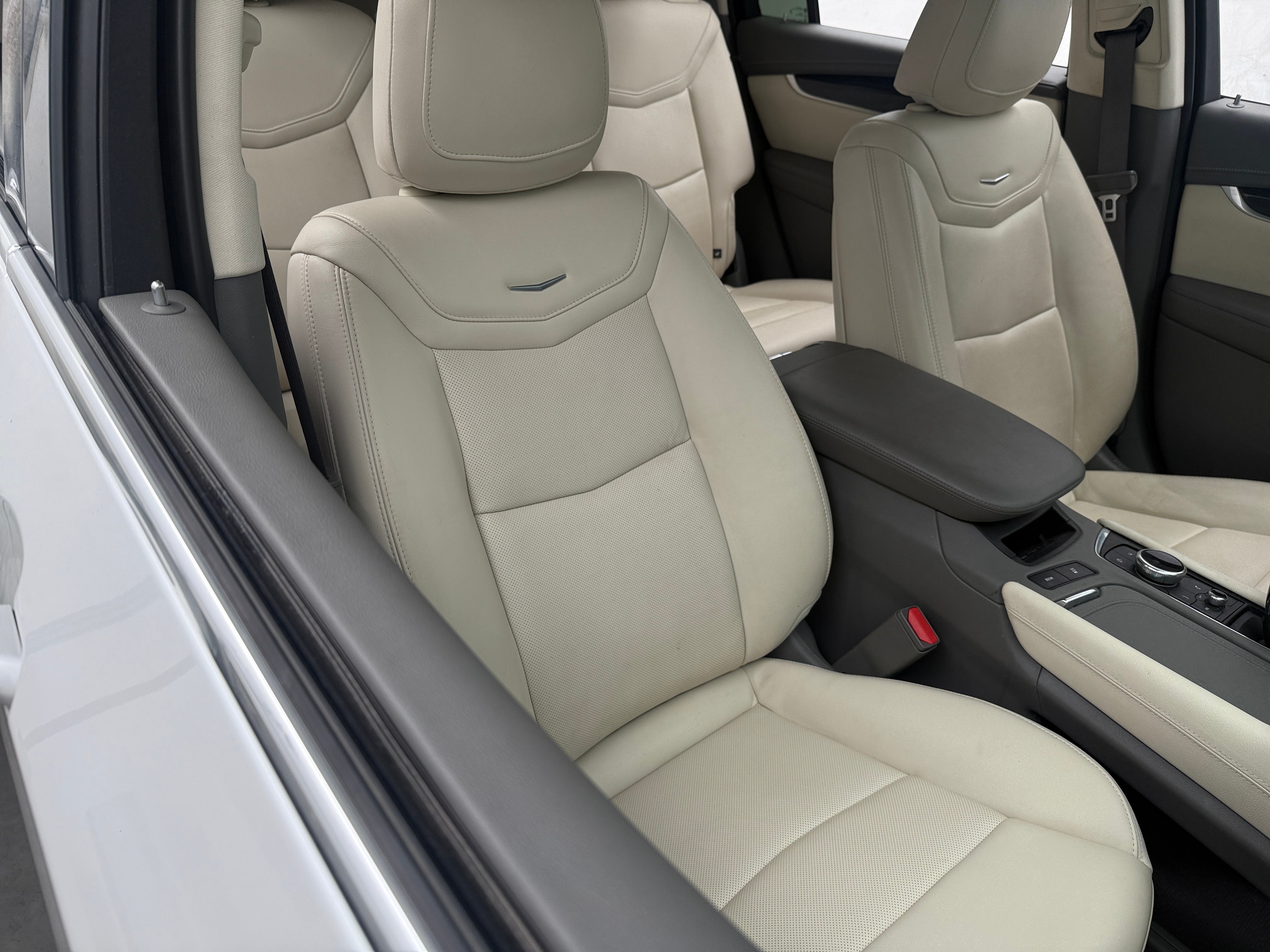 2022 Cadillac XT6