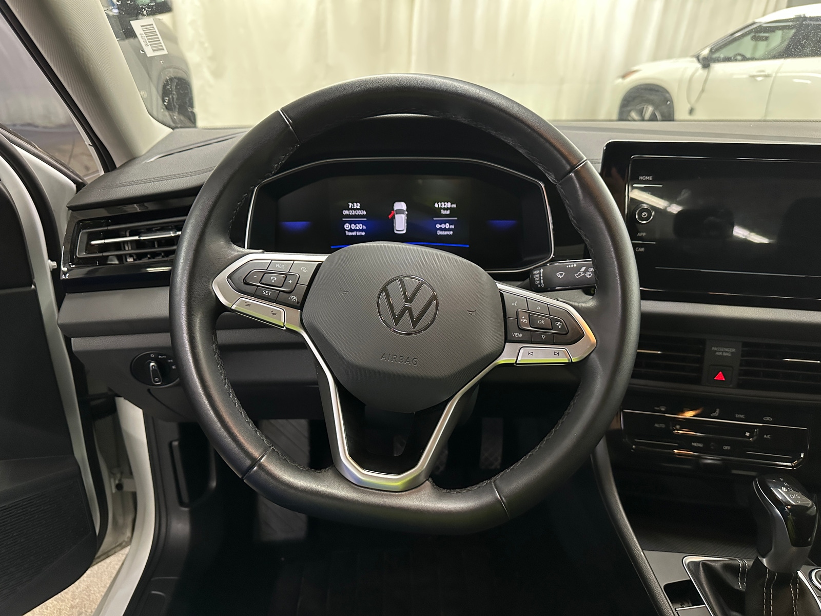 Thumbnail: 2025 Volkswagen Jetta - 5