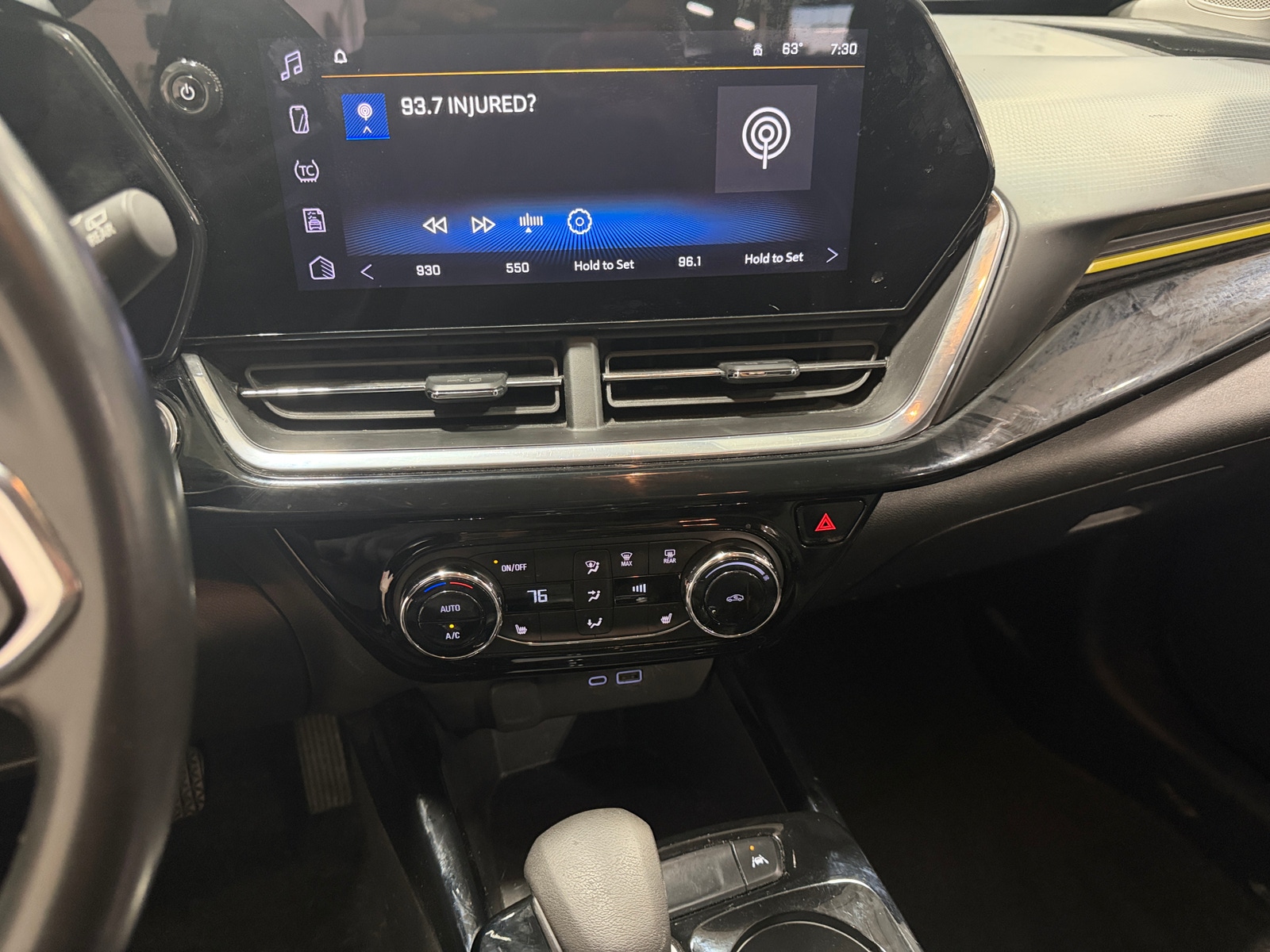 Thumbnail: 2024 Chevrolet Trax - 3