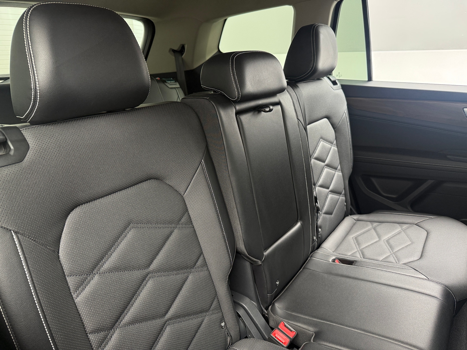 Thumbnail: 2024 Volkswagen Atlas - 6