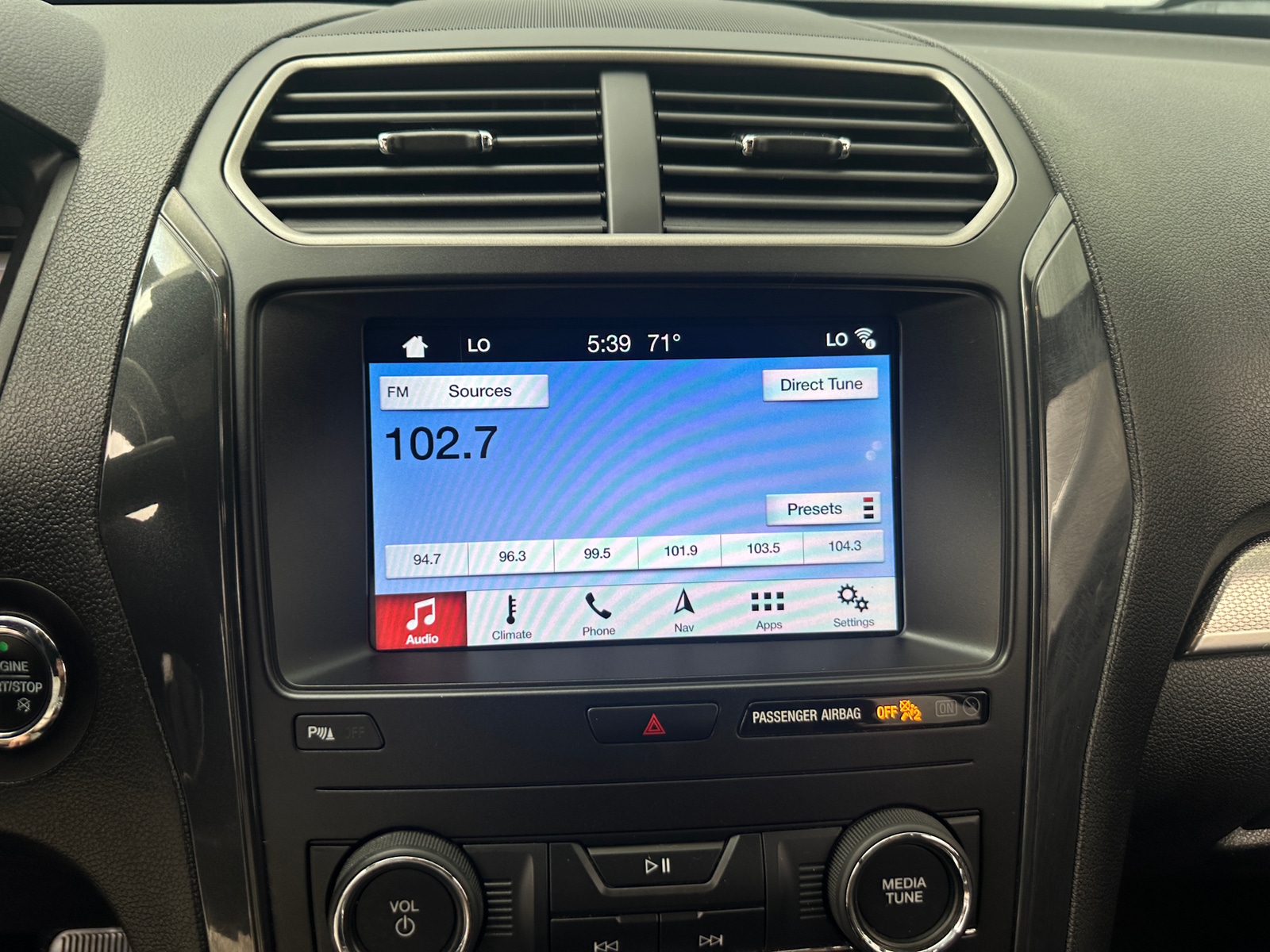 Thumbnail: 2019 Ford Explorer - 3