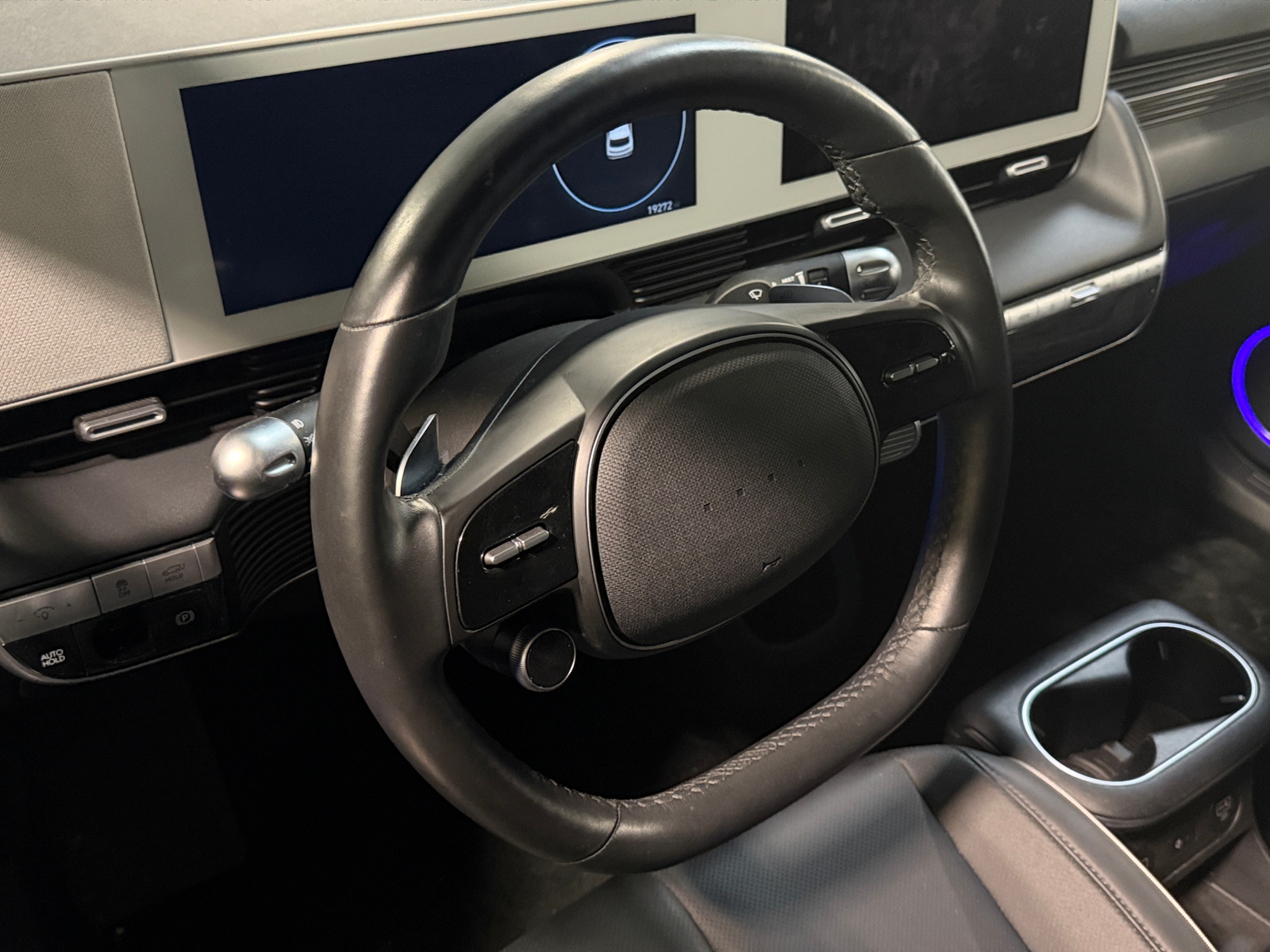 Thumbnail: 2022 Hyundai Ioniq 5 - 4