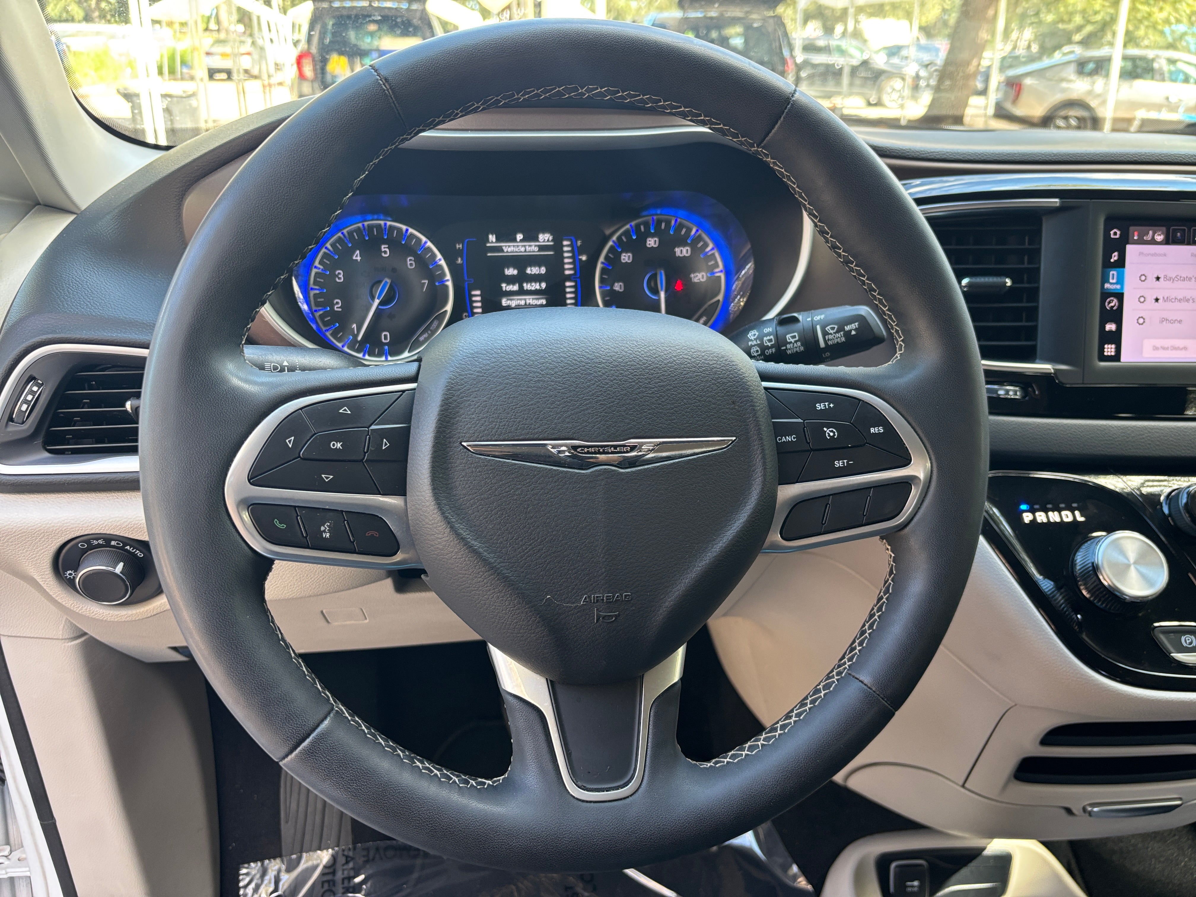 2024 Chrysler Voyager