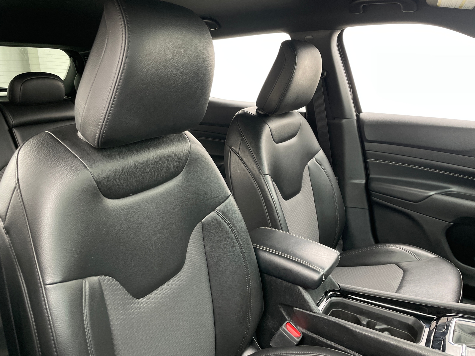 Thumbnail: 2022 Jeep Compass - 2