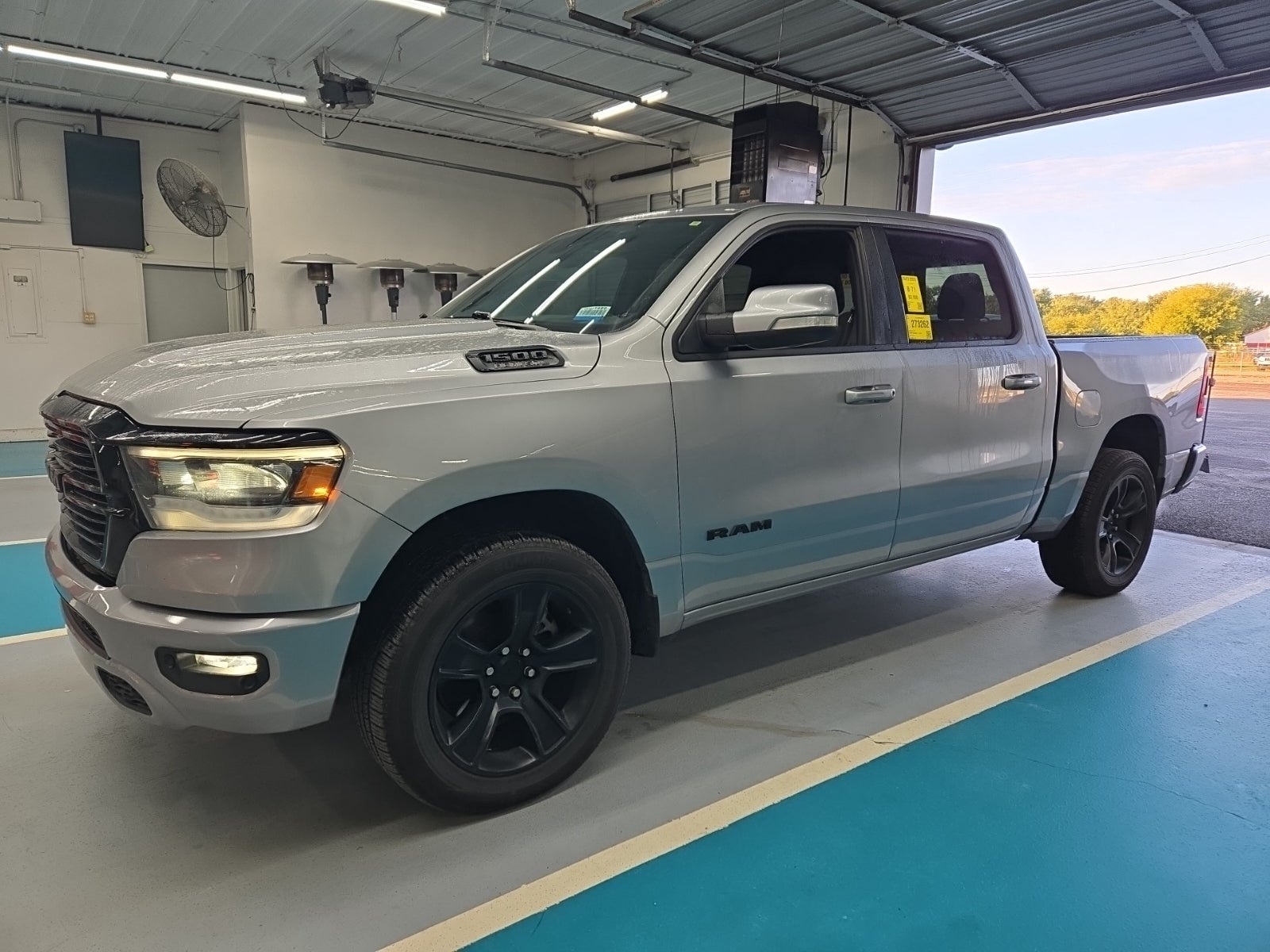 2020 Ram 1500 Big Horn 4x4 Crew Cab 5'7" Box