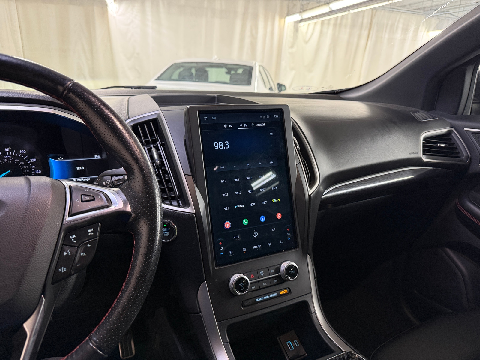 Thumbnail: 2021 Ford Edge - 3