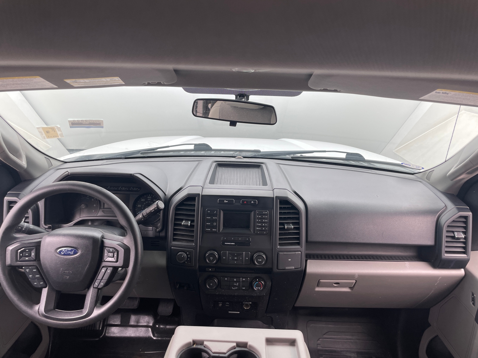 Thumbnail: 2015 Ford Econoline - 3