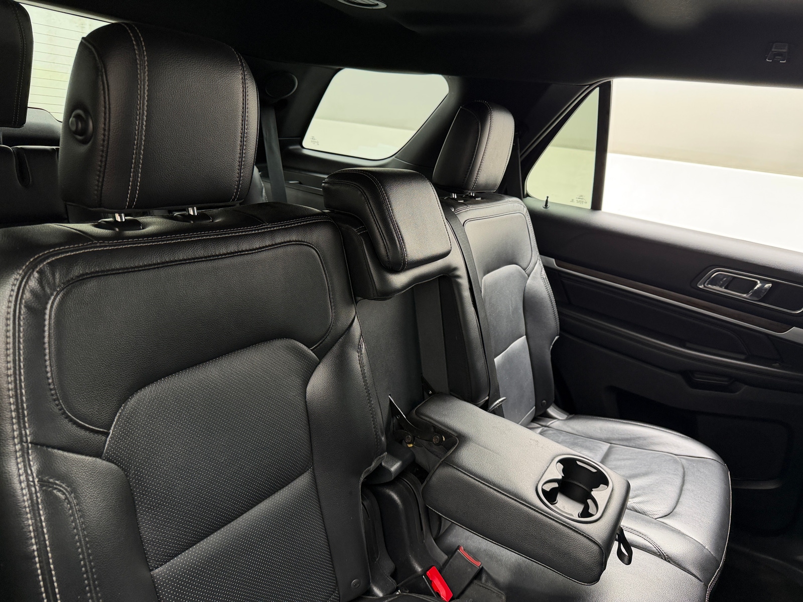 Thumbnail: 2016 Ford Explorer - 5