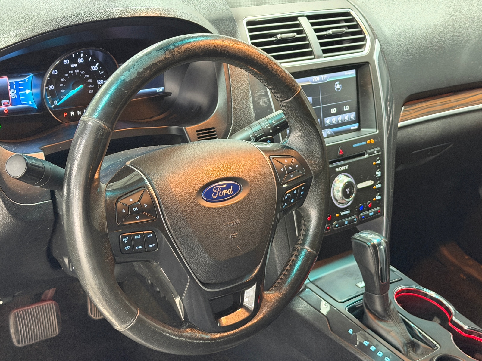 Thumbnail: 2016 Ford Explorer - 4