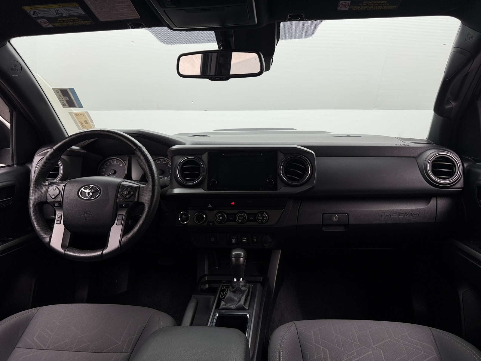 Thumbnail: 2019 Toyota Tacoma - 3